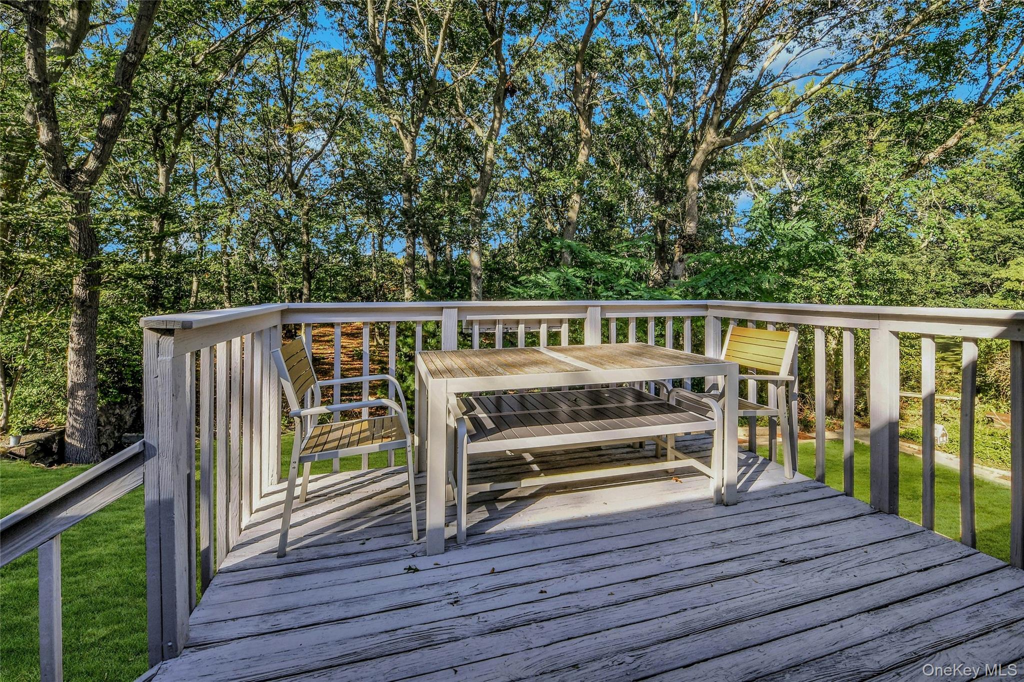 19 Fox Road, East Setauket, NY 11733