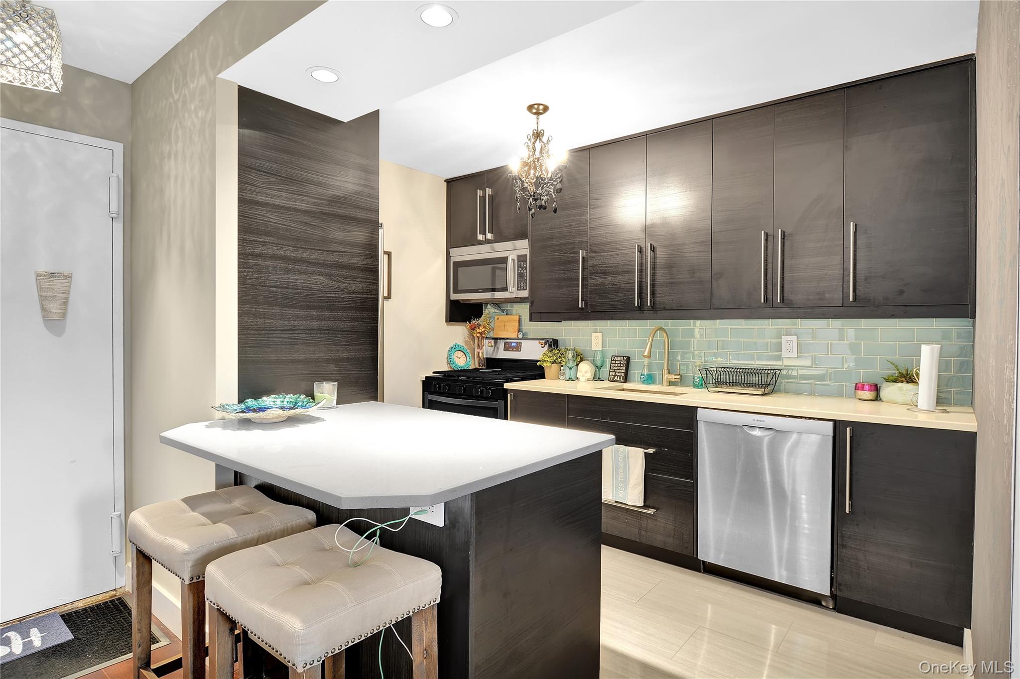 315 W 232nd Street # 1F, Bronx, NY 10463