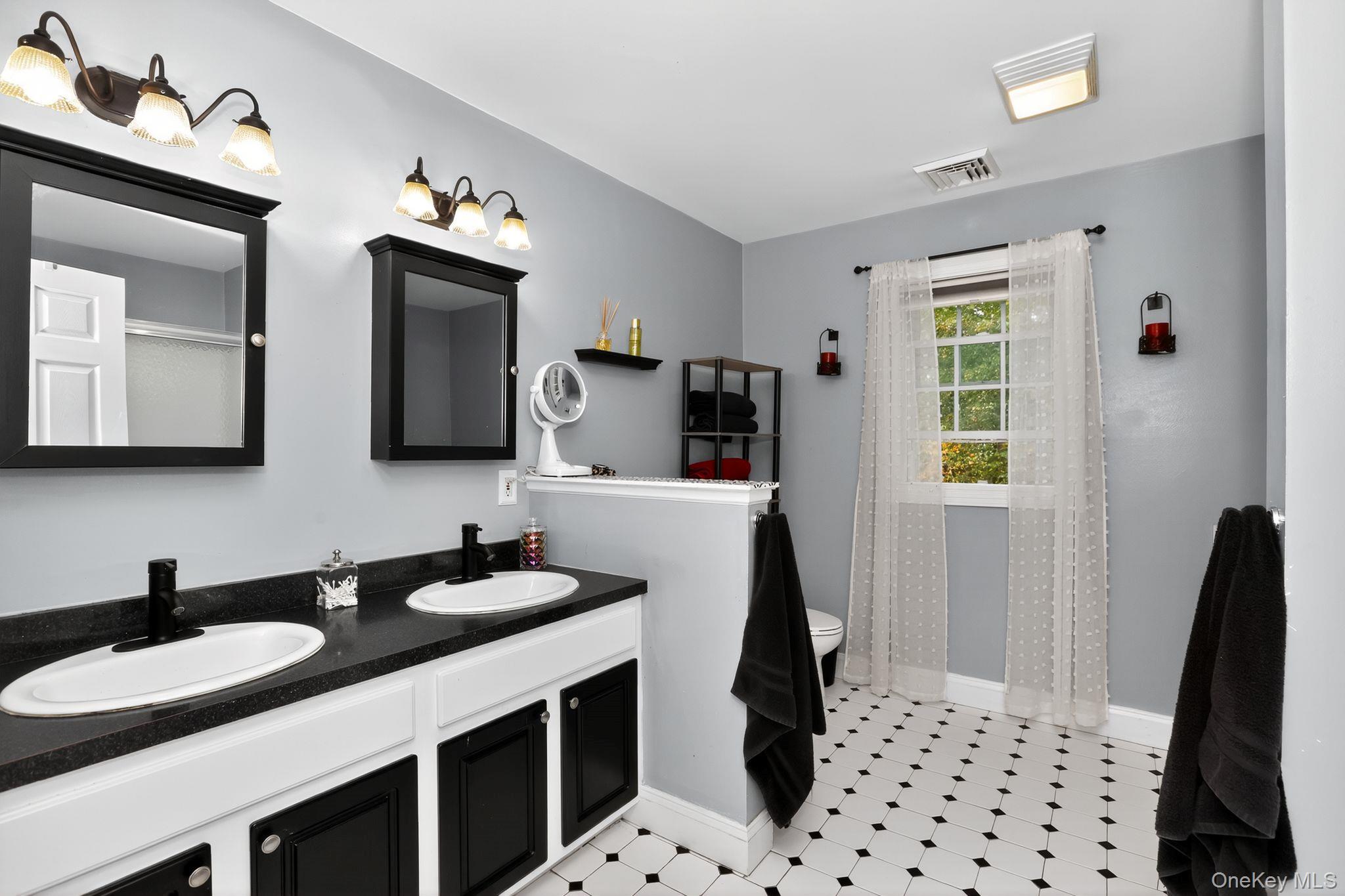 39 W Forest Trail, Holmes, NY 12531