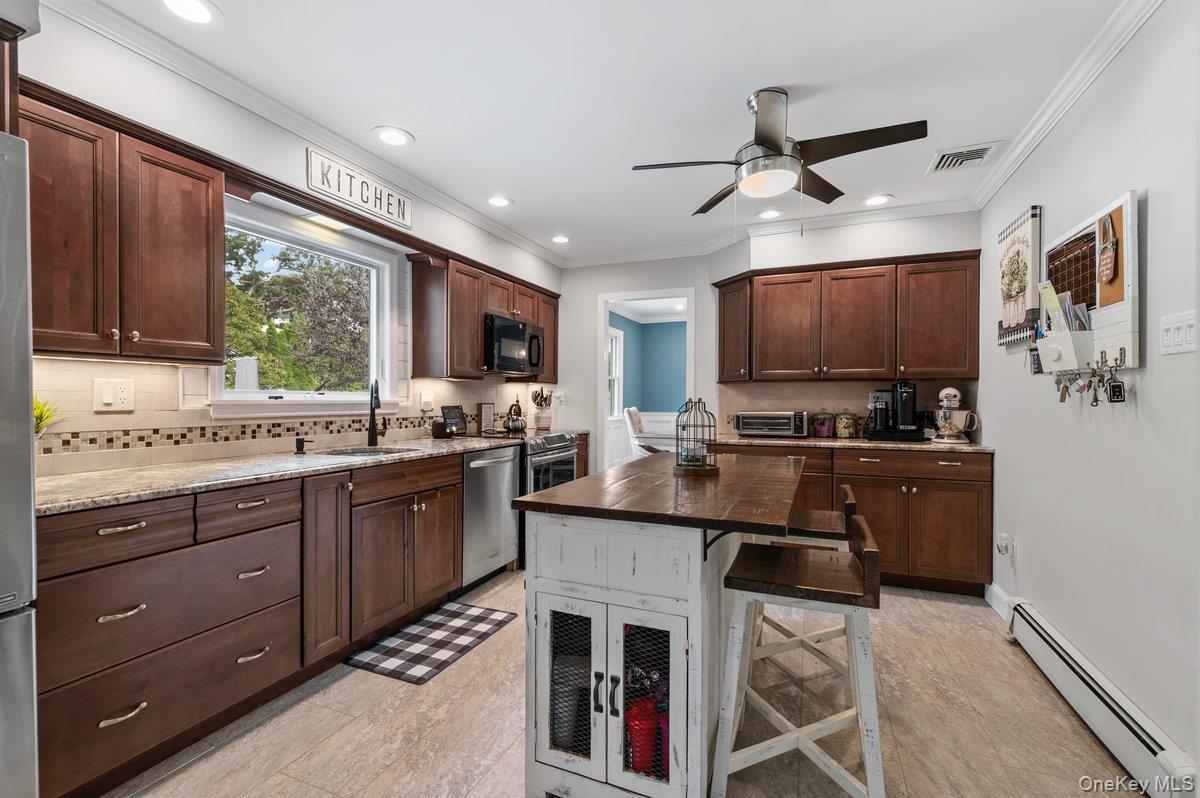 117 N 1st Street, Sayville, NY 11782