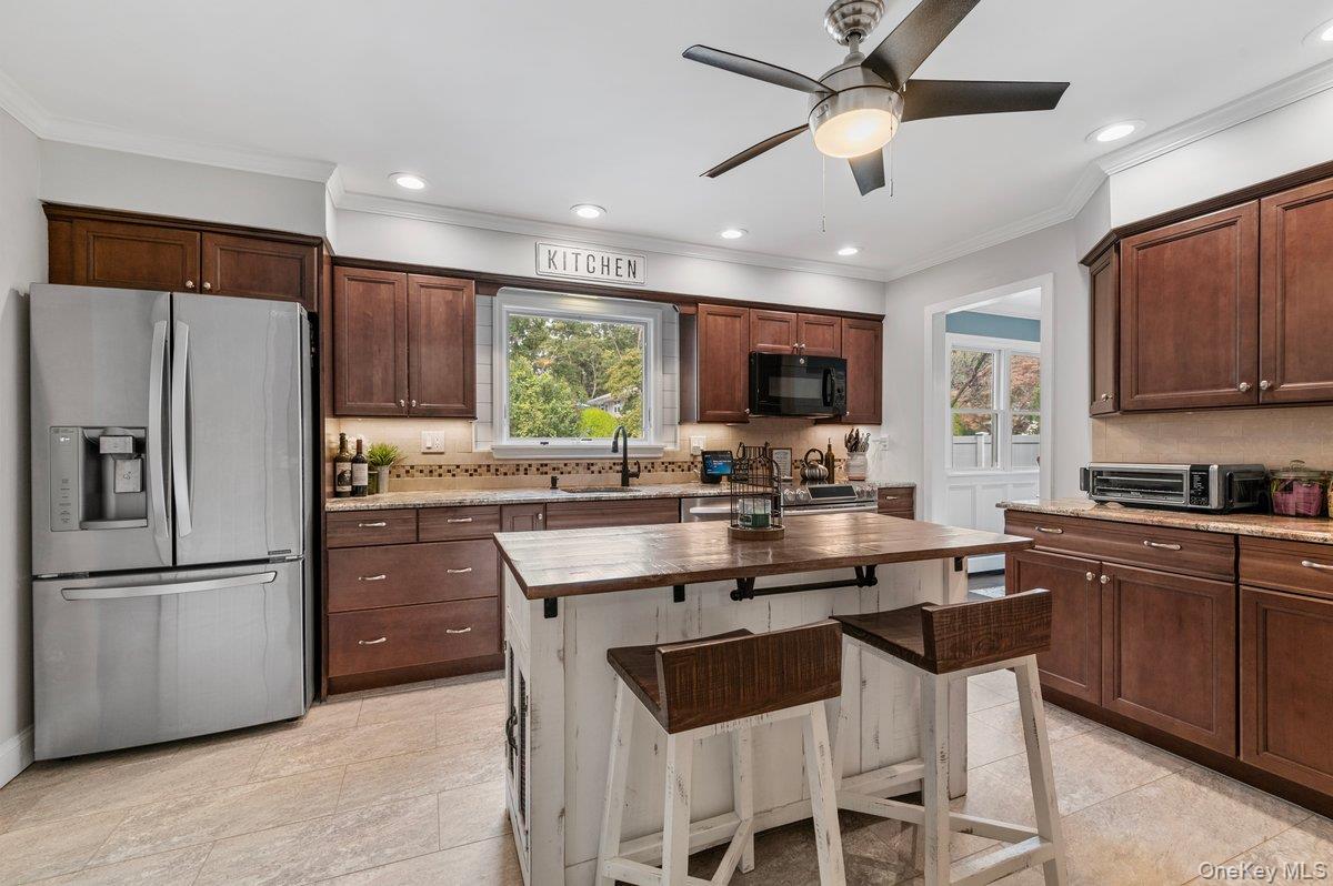 117 N 1st Street, Sayville, NY 11782