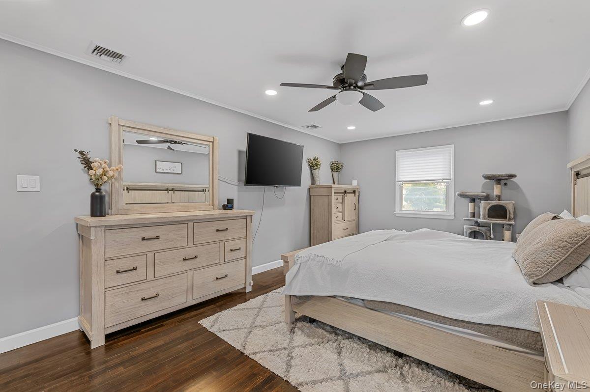 117 N 1st Street, Sayville, NY 11782