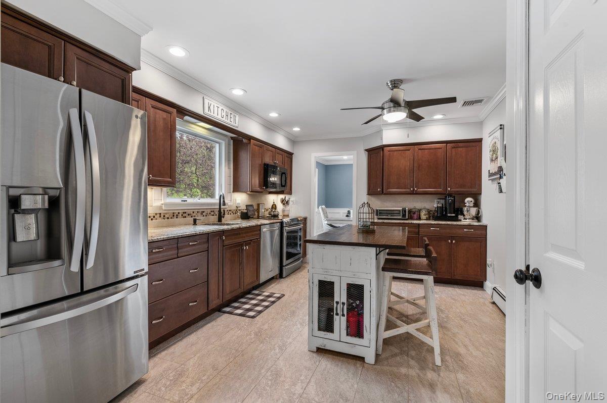 117 N 1st Street, Sayville, NY 11782