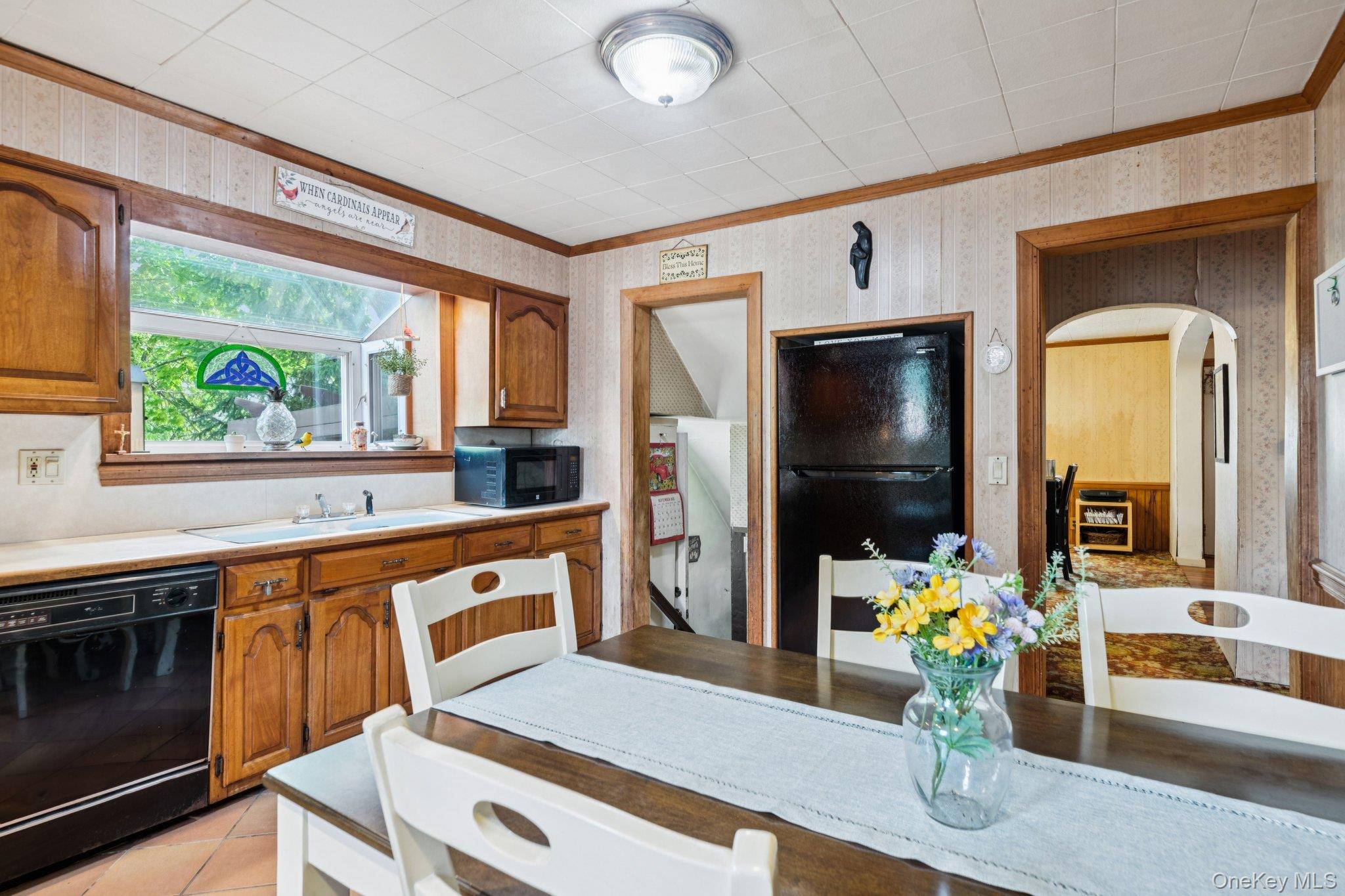 24 3rd Avenue, Central Islip, NY 11722