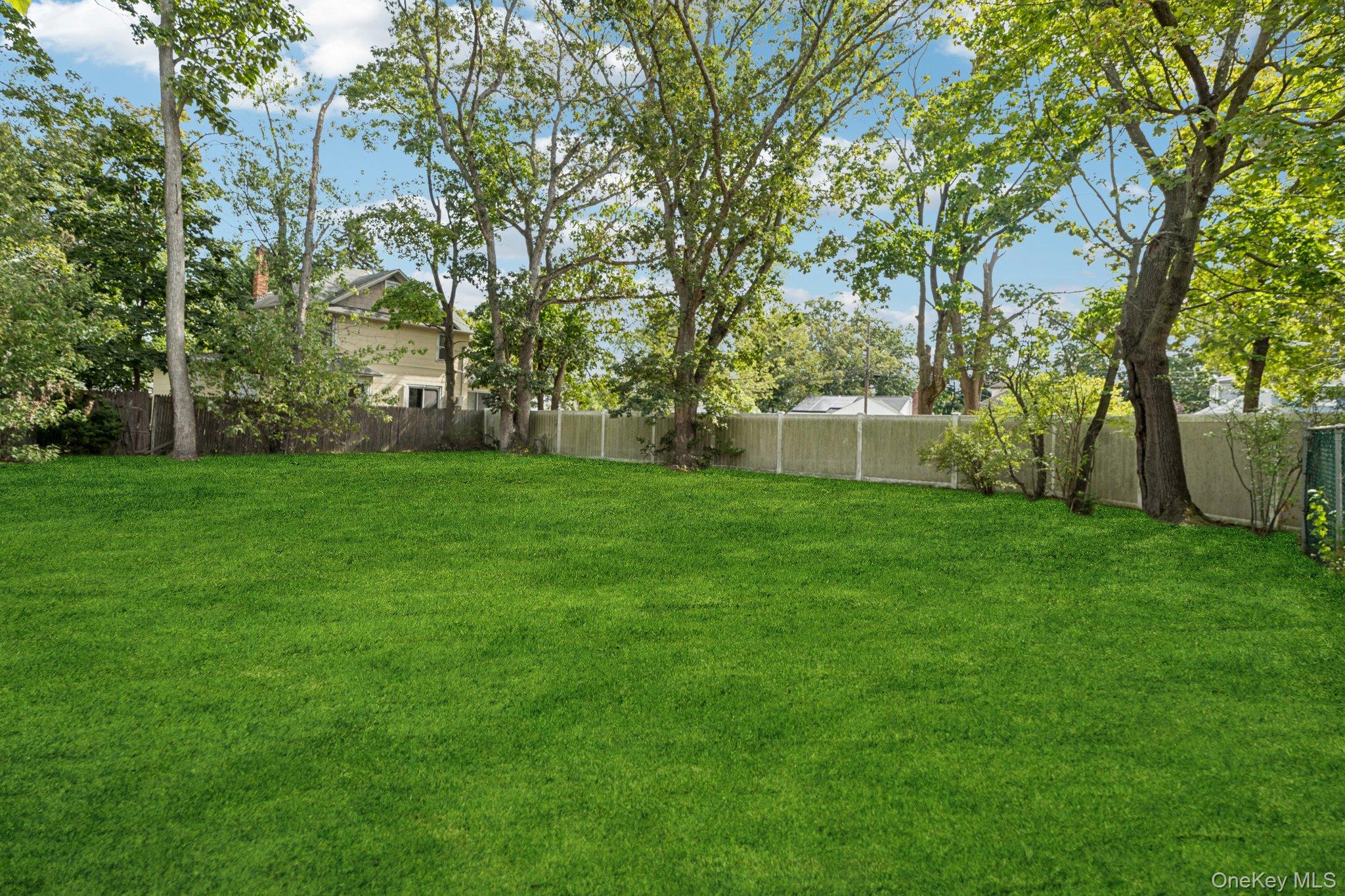 24 3rd Avenue, Central Islip, NY 11722