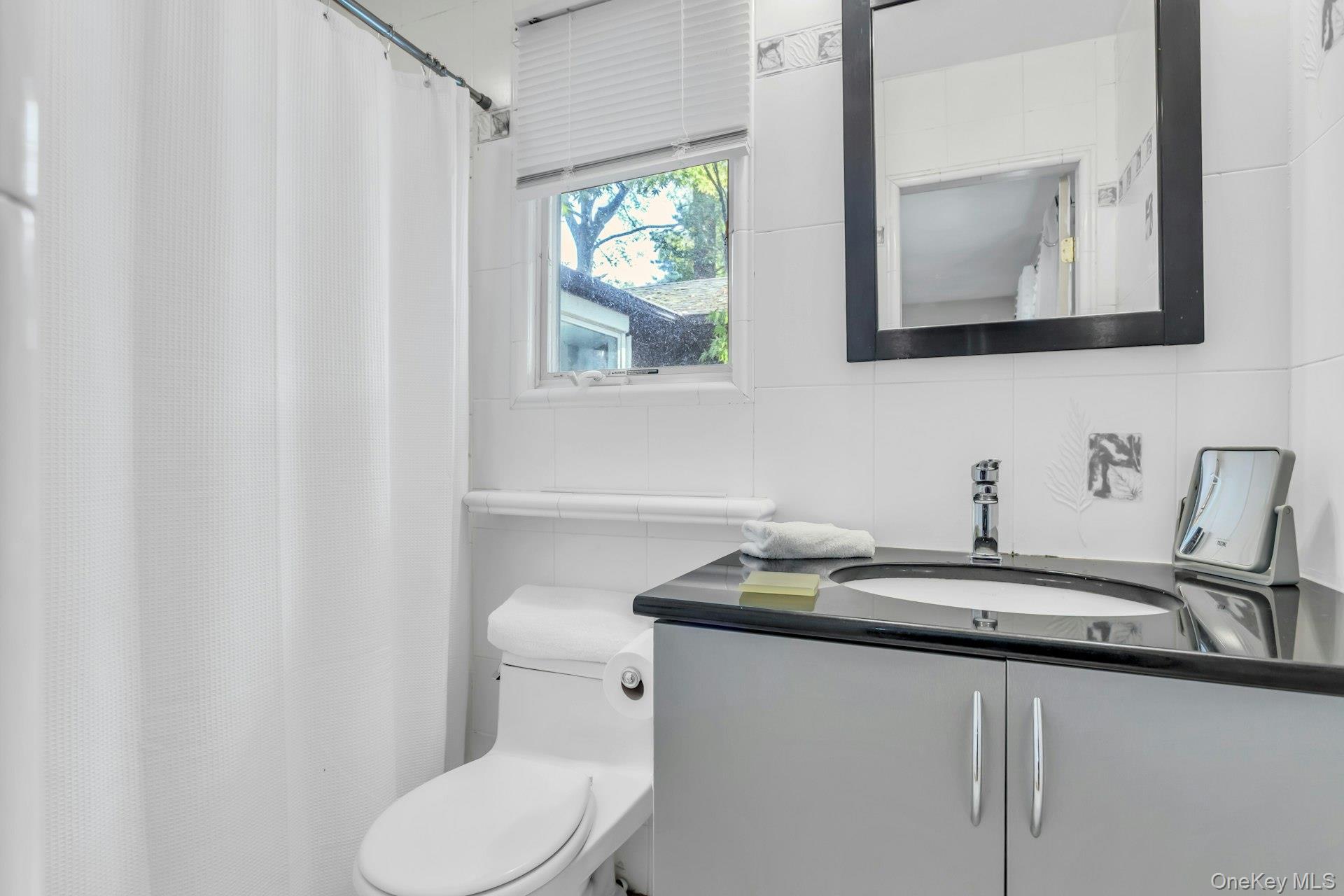 78 Chestnut Street, Glen Cove, NY 11542