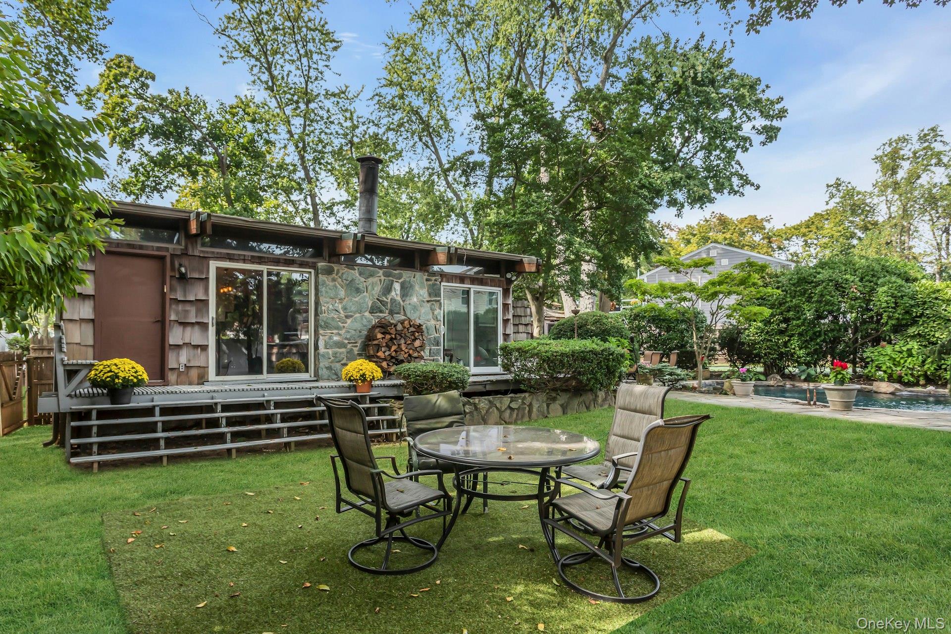 78 Chestnut Street, Glen Cove, NY 11542