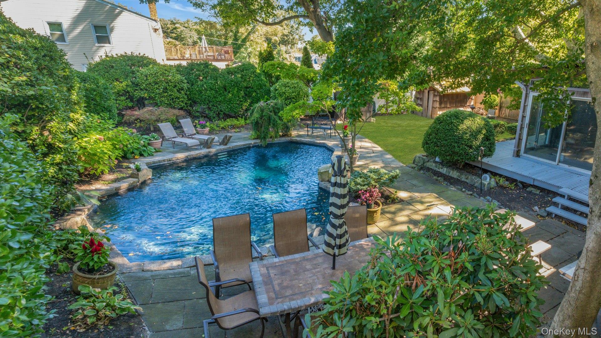 78 Chestnut Street, Glen Cove, NY 11542