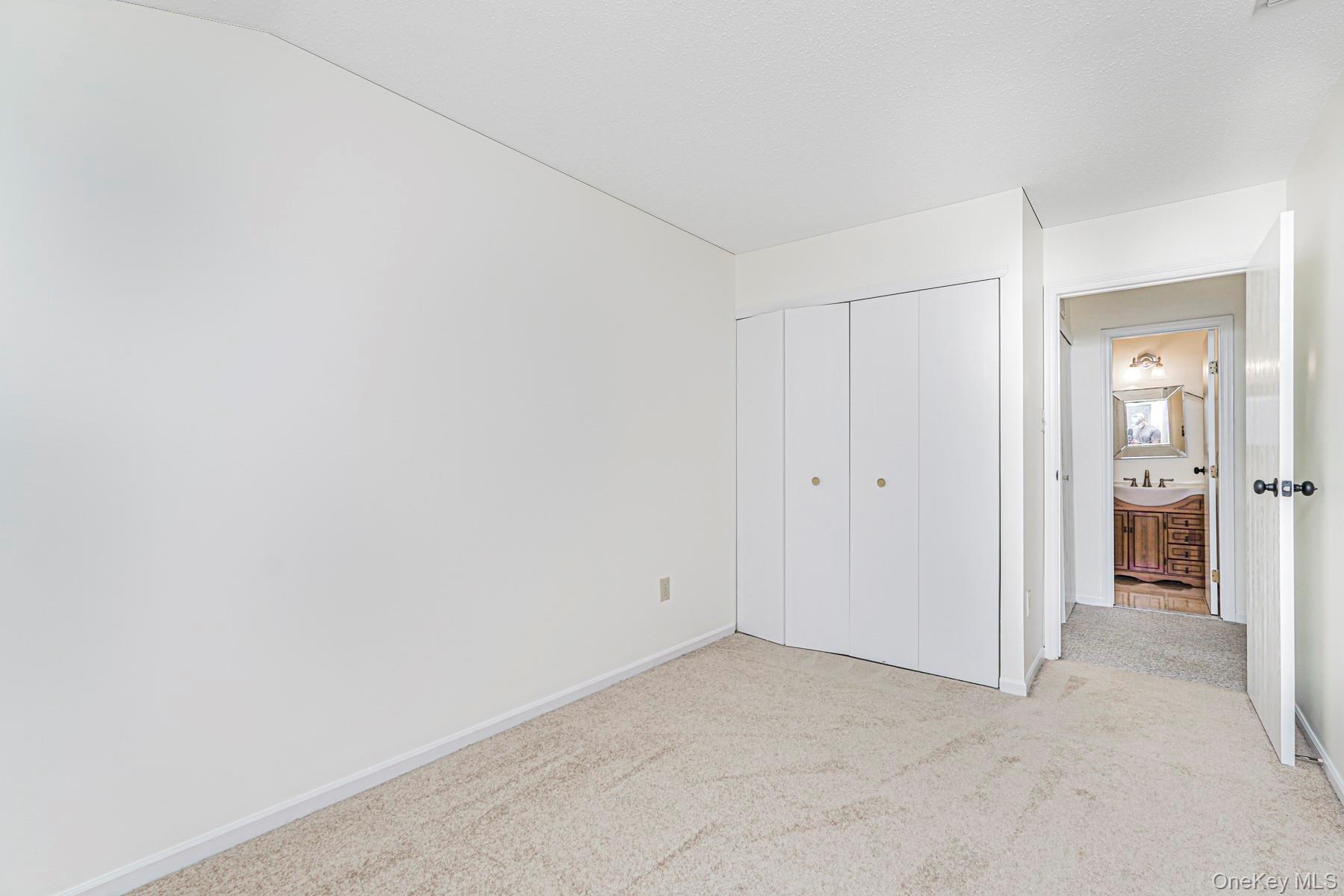 670 Ilyssa Way, Staten Island, NY 10312