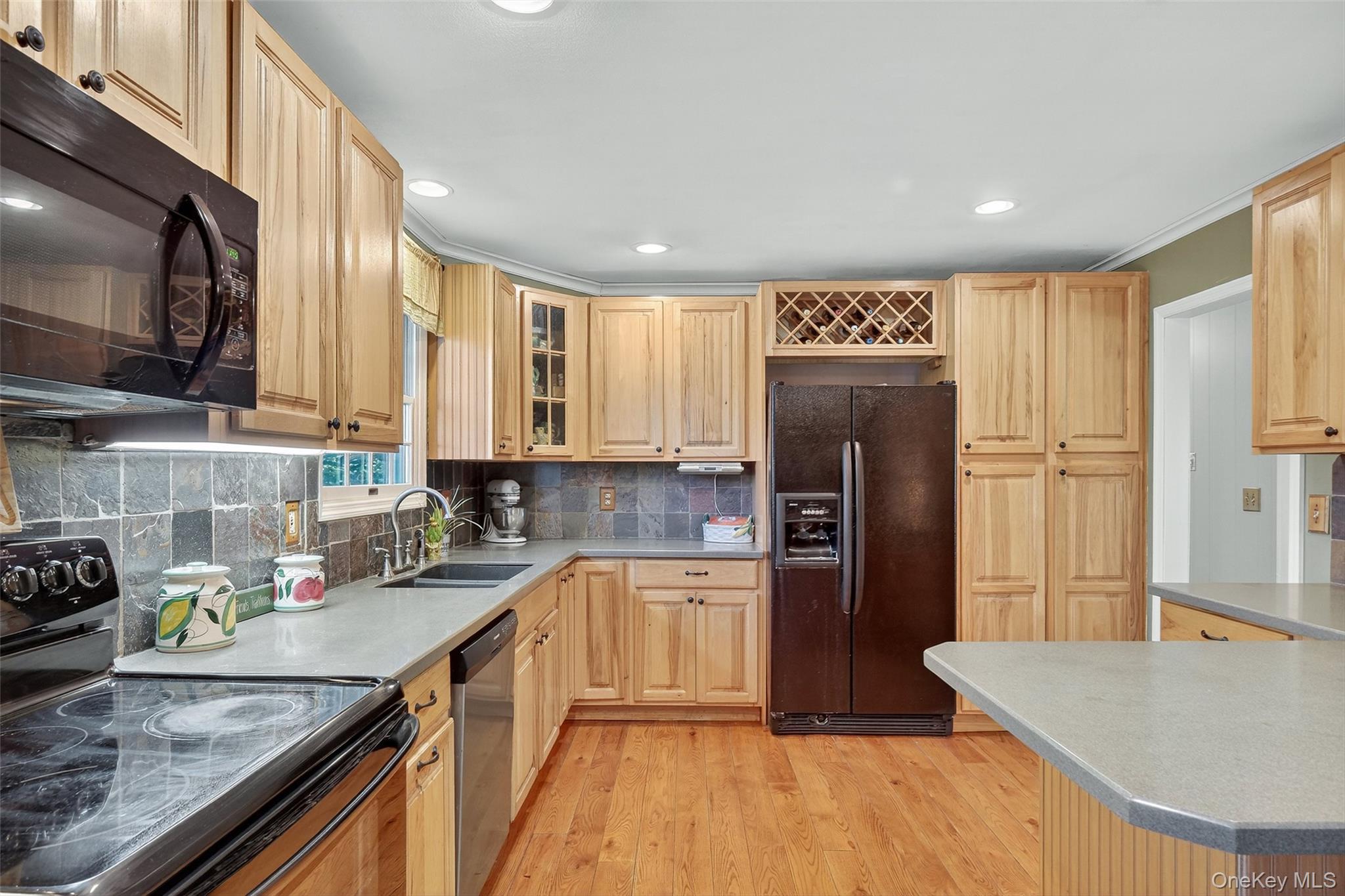 672 Waterbury Hill Road, Lagrangeville, NY 12540