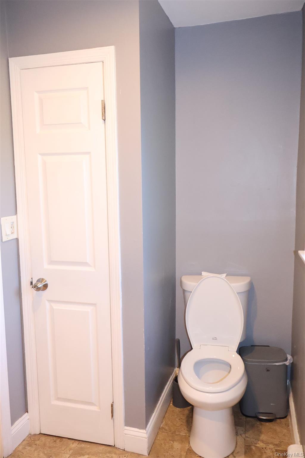 33 Echo Avenue, Miller Place, NY 11764