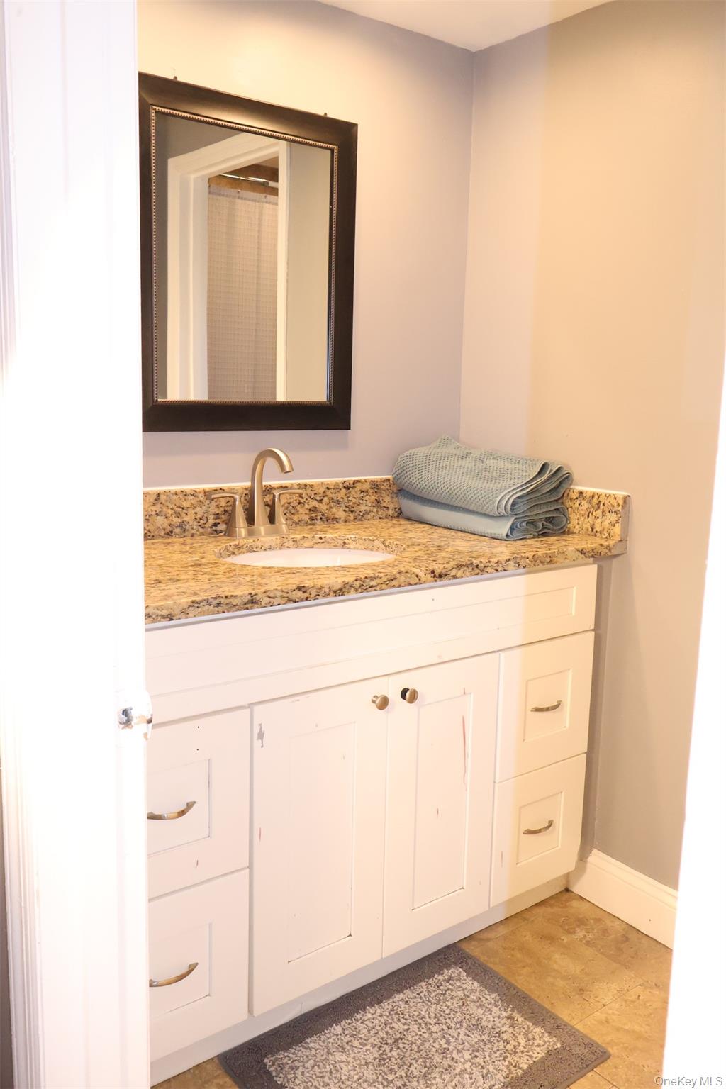 33 Echo Avenue, Miller Place, NY 11764