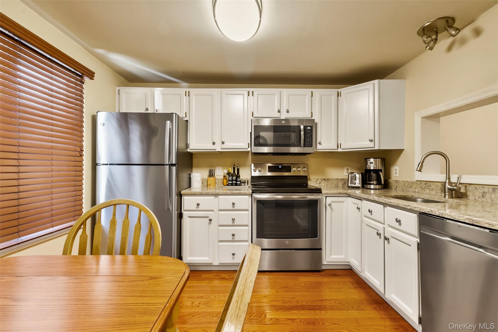 204 Williamsburg Drive, Mahopac, NY 10541