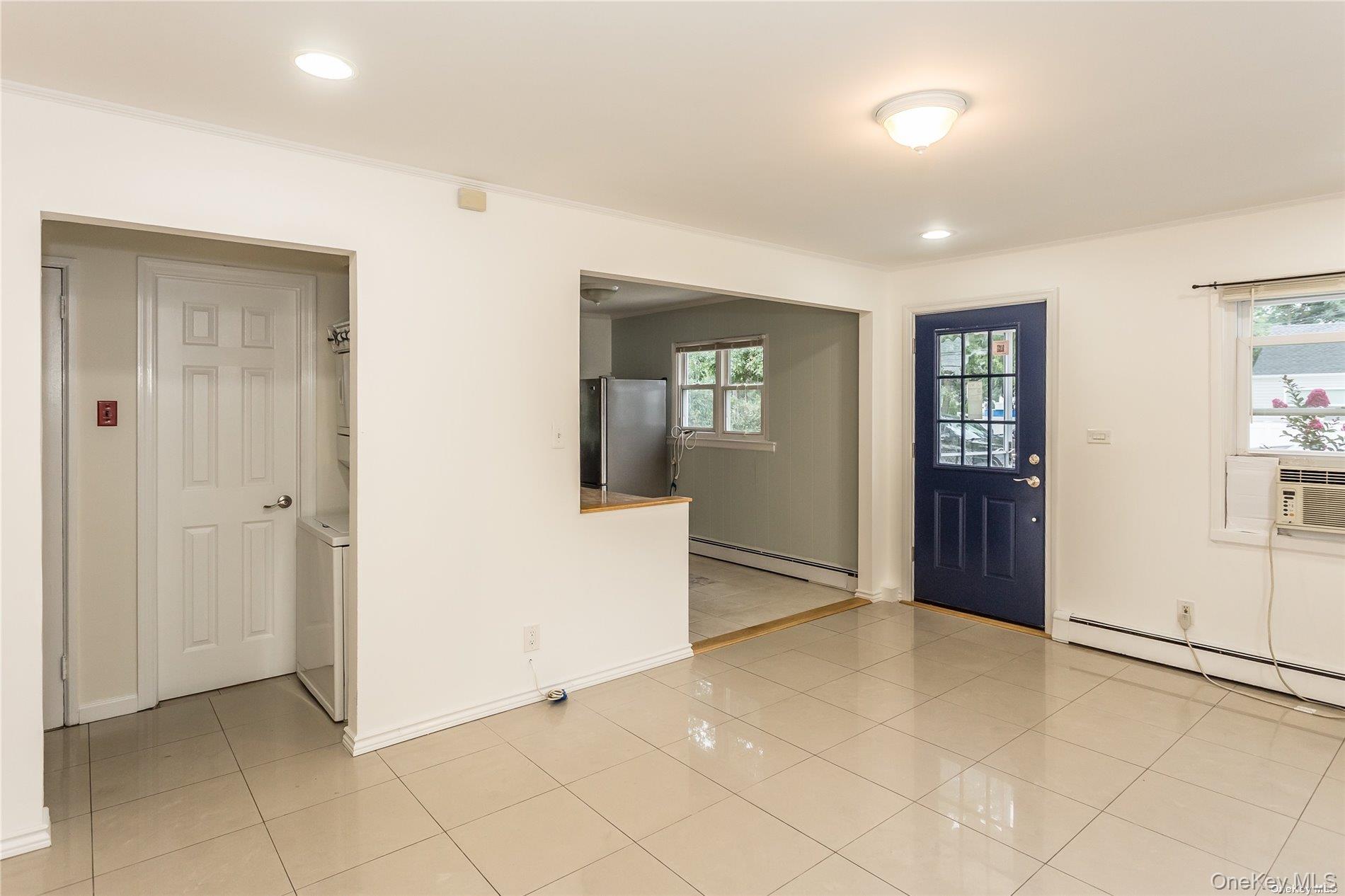 15 Pilot Street, Hempstead, NY 11550