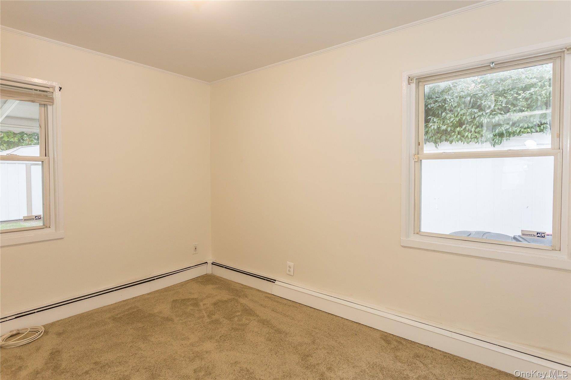 15 Pilot Street, Hempstead, NY 11550