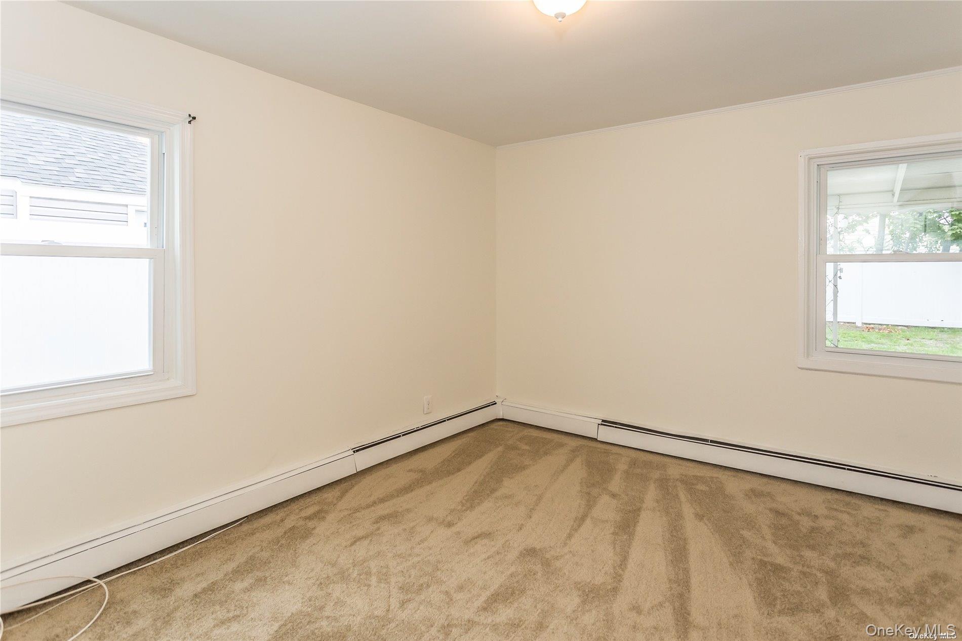 15 Pilot Street, Hempstead, NY 11550