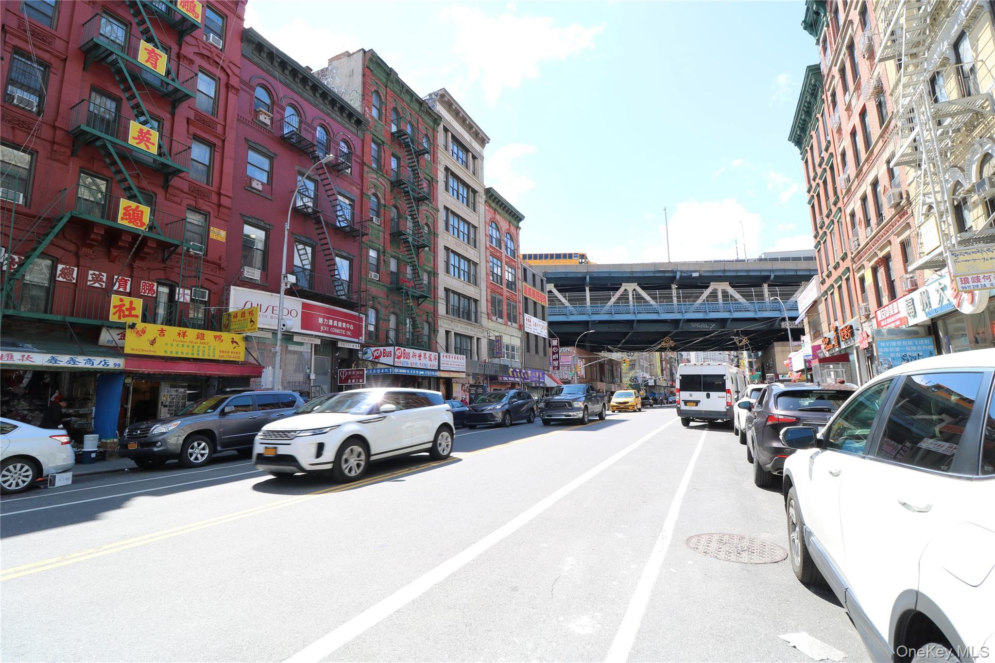 101 E Broadway # Storef, New York (Manhattan), NY 10002