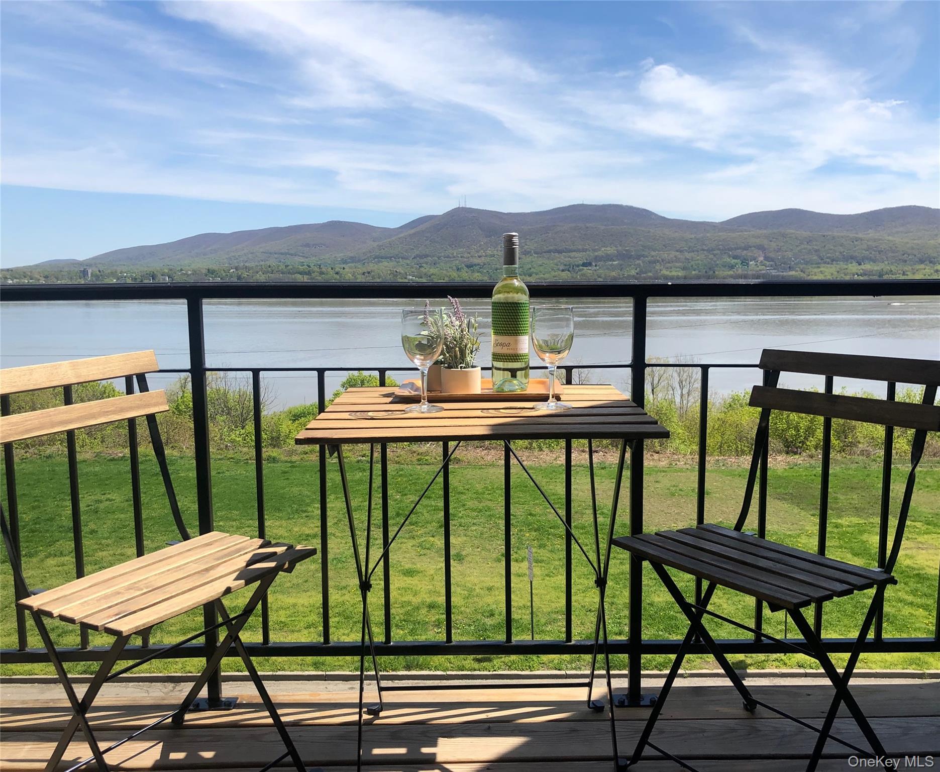 2 Courtney Avenue, Newburgh, NY 12550