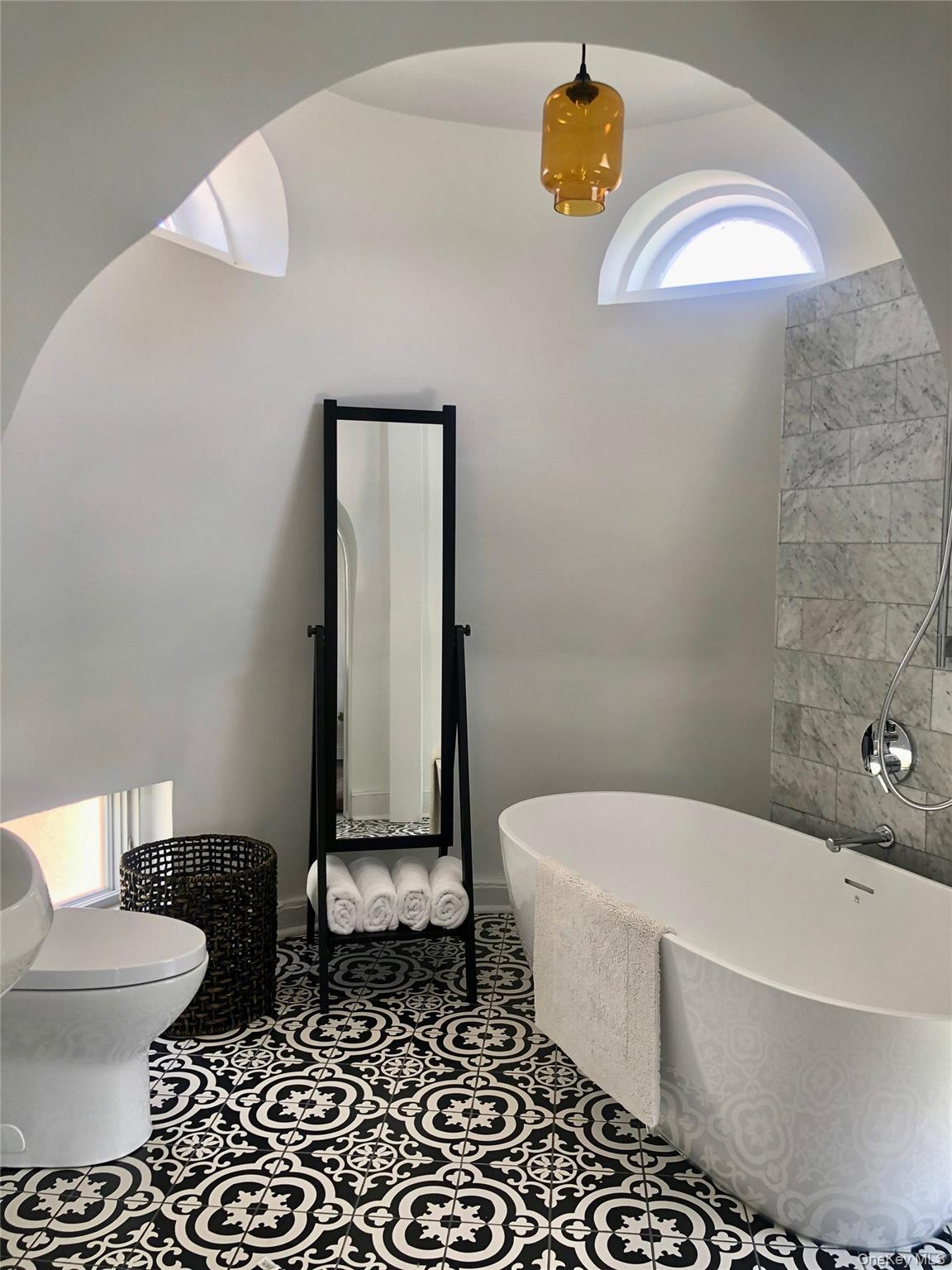 2 Courtney Avenue, Newburgh, NY 12550