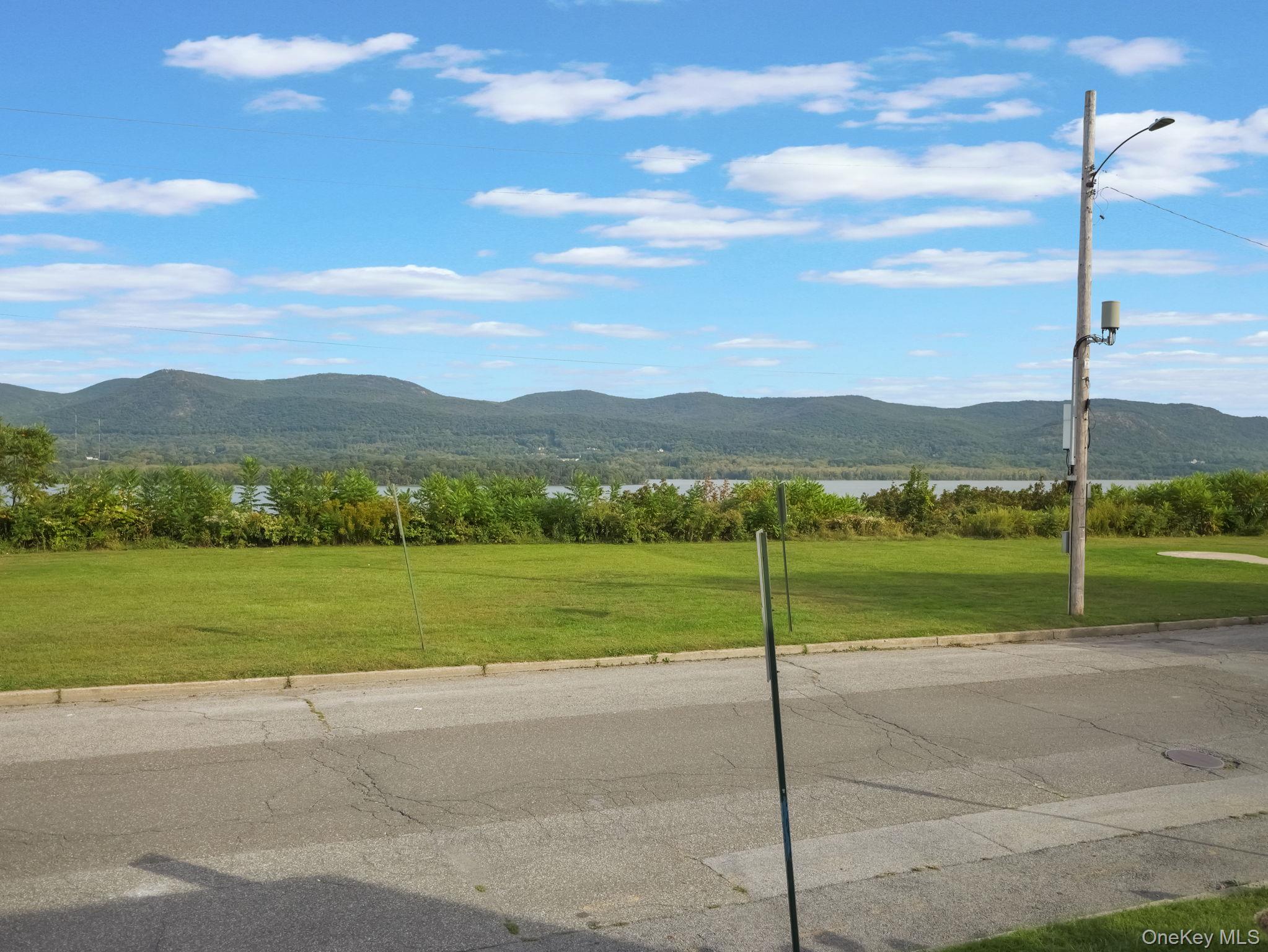 2 Courtney Avenue, Newburgh, NY 12550