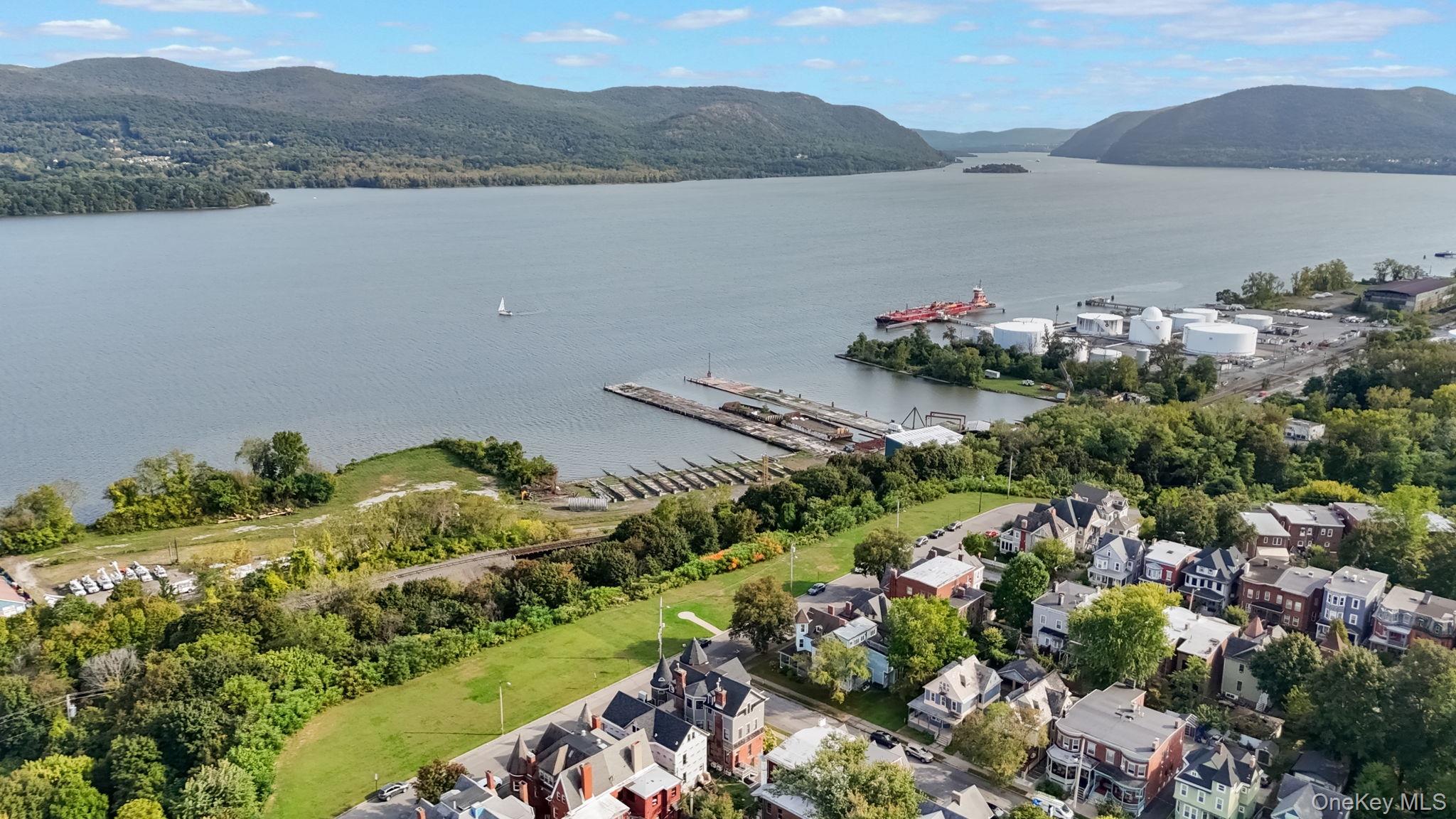 2 Courtney Avenue, Newburgh, NY 12550