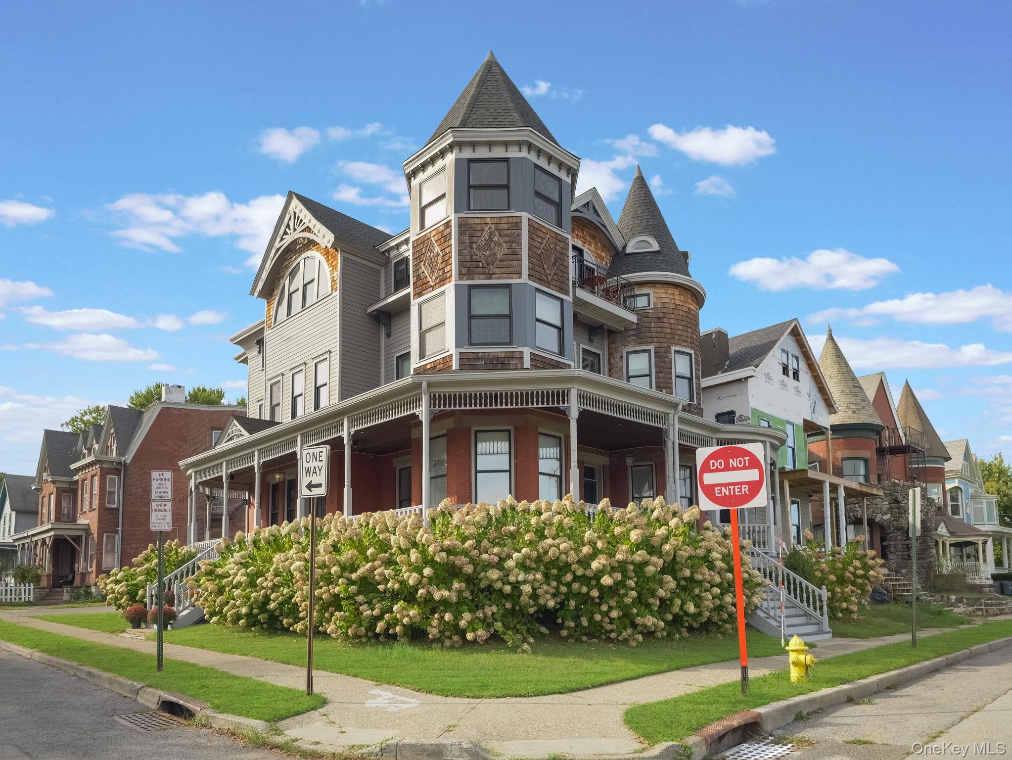 2 Courtney Avenue, Newburgh, NY 12550