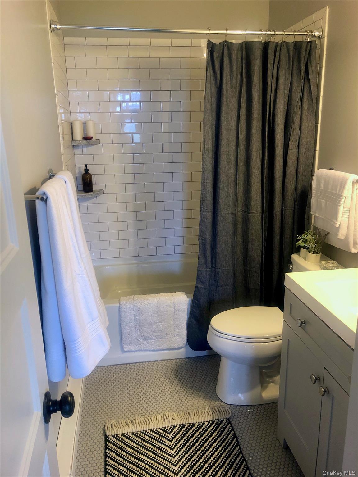 2 Courtney Avenue, Newburgh, NY 12550