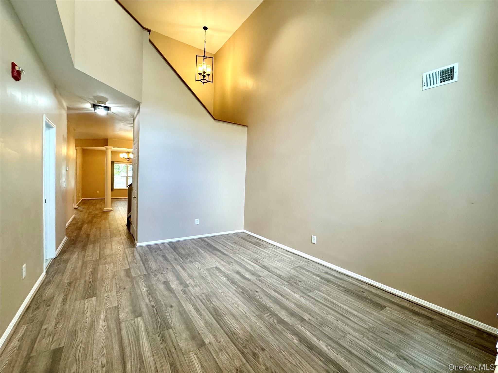 87 Kettles Lane, Medford, NY 11763