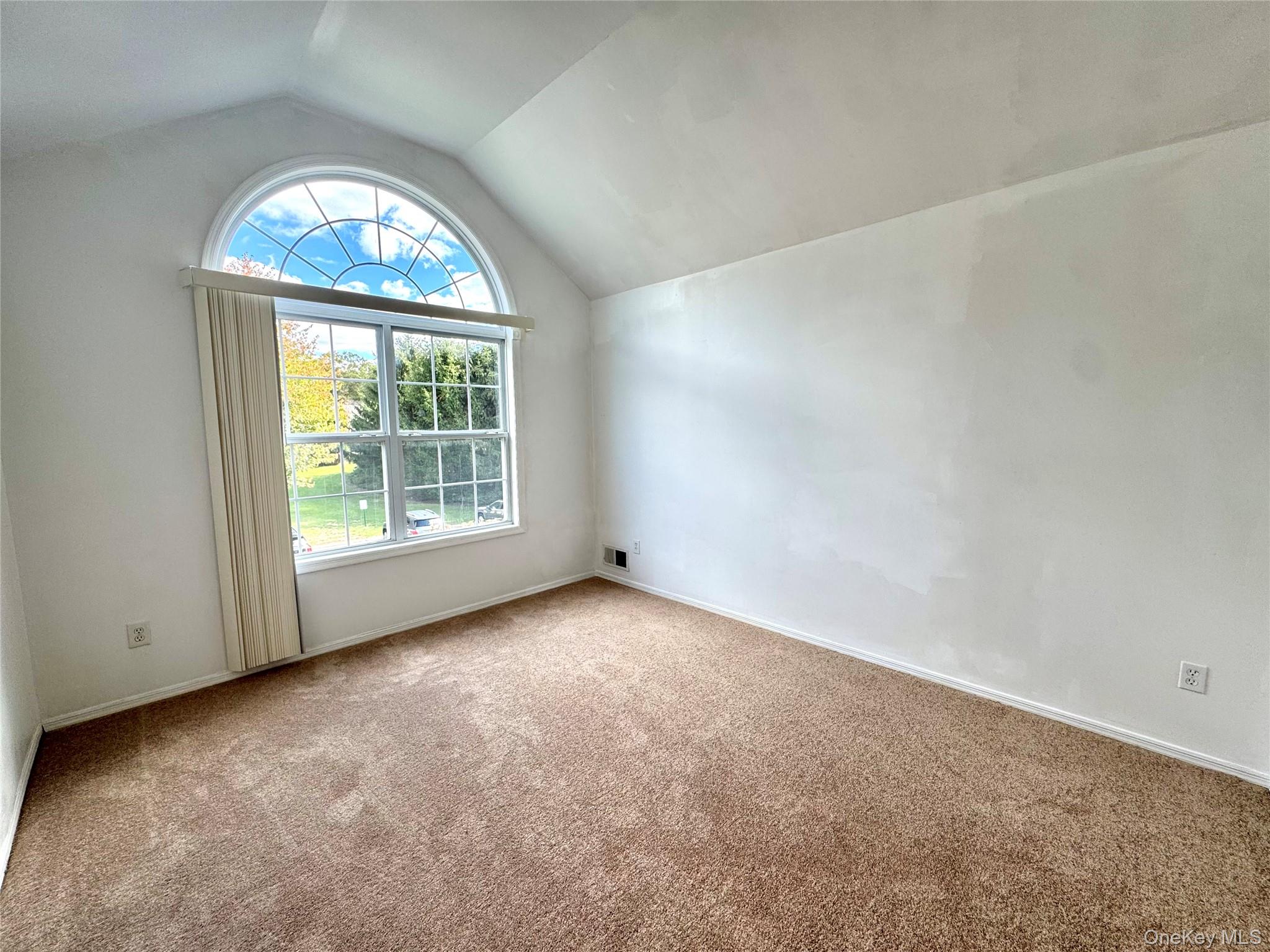 87 Kettles Lane, Medford, NY 11763