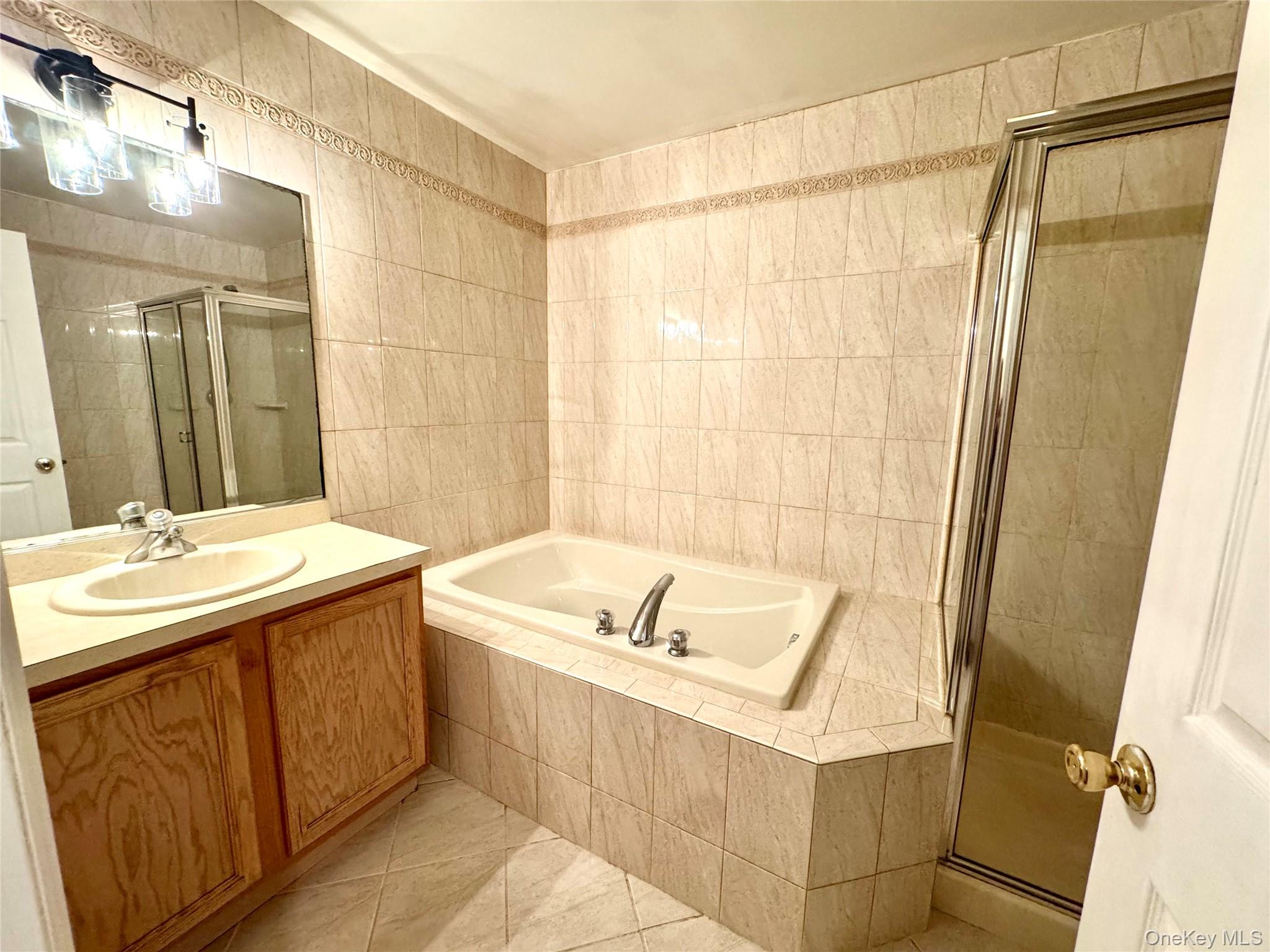 87 Kettles Lane, Medford, NY 11763