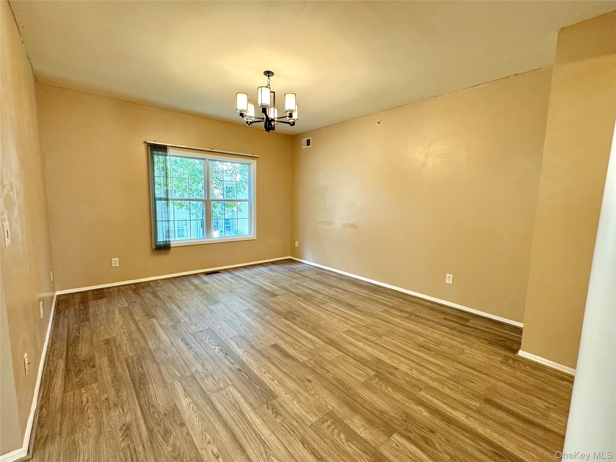 87 Kettles Lane, Medford, NY 11763