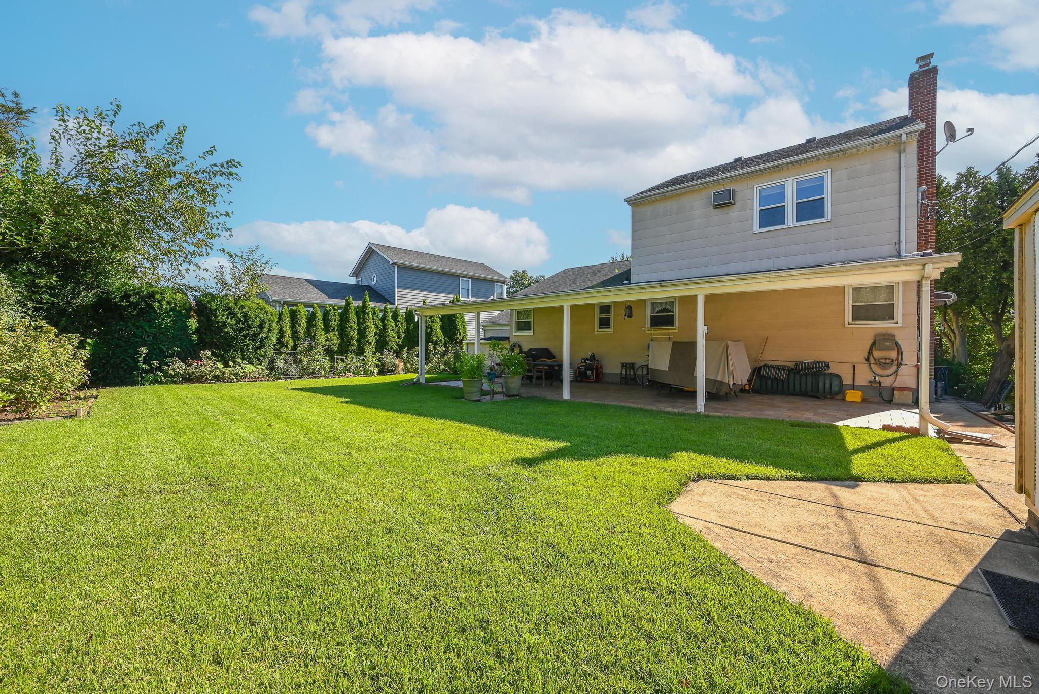 9 Evelyn Lane, Syosset, NY 11791