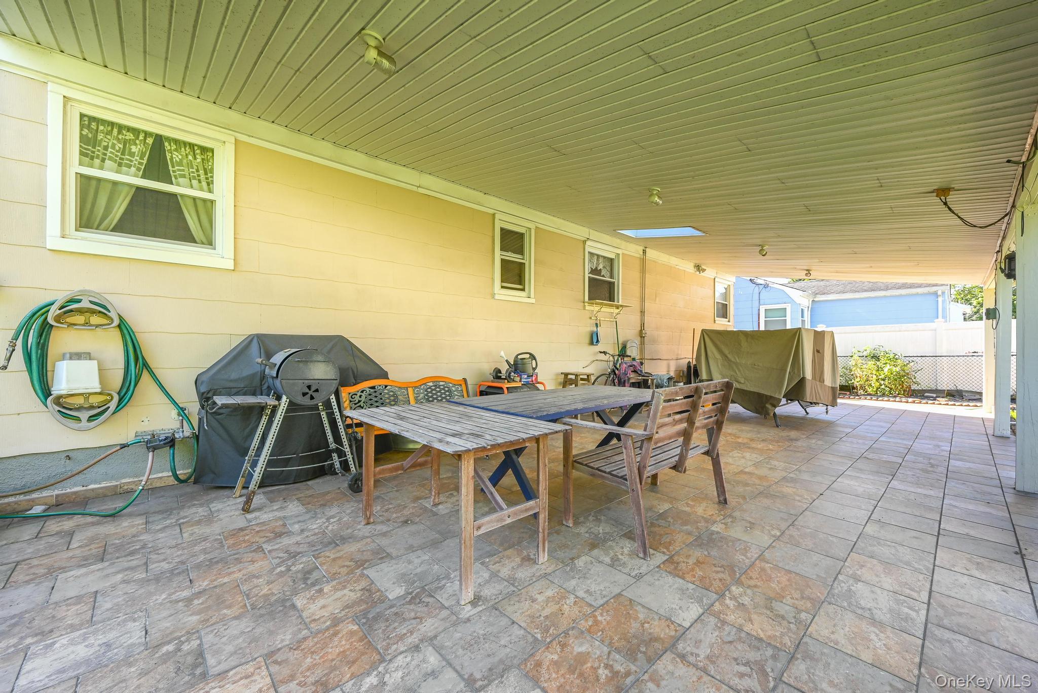 9 Evelyn Lane, Syosset, NY 11791