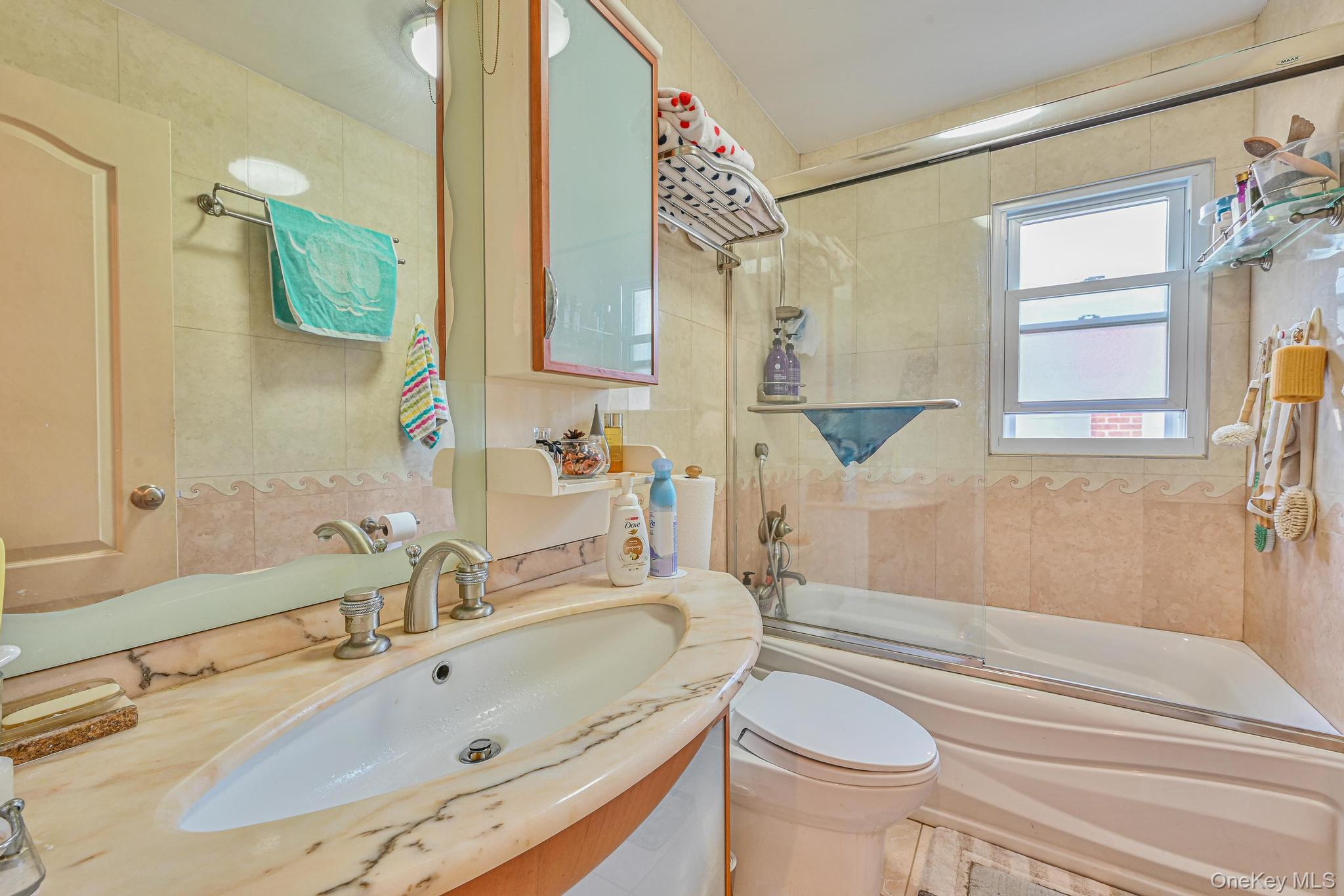 9 Evelyn Lane, Syosset, NY 11791