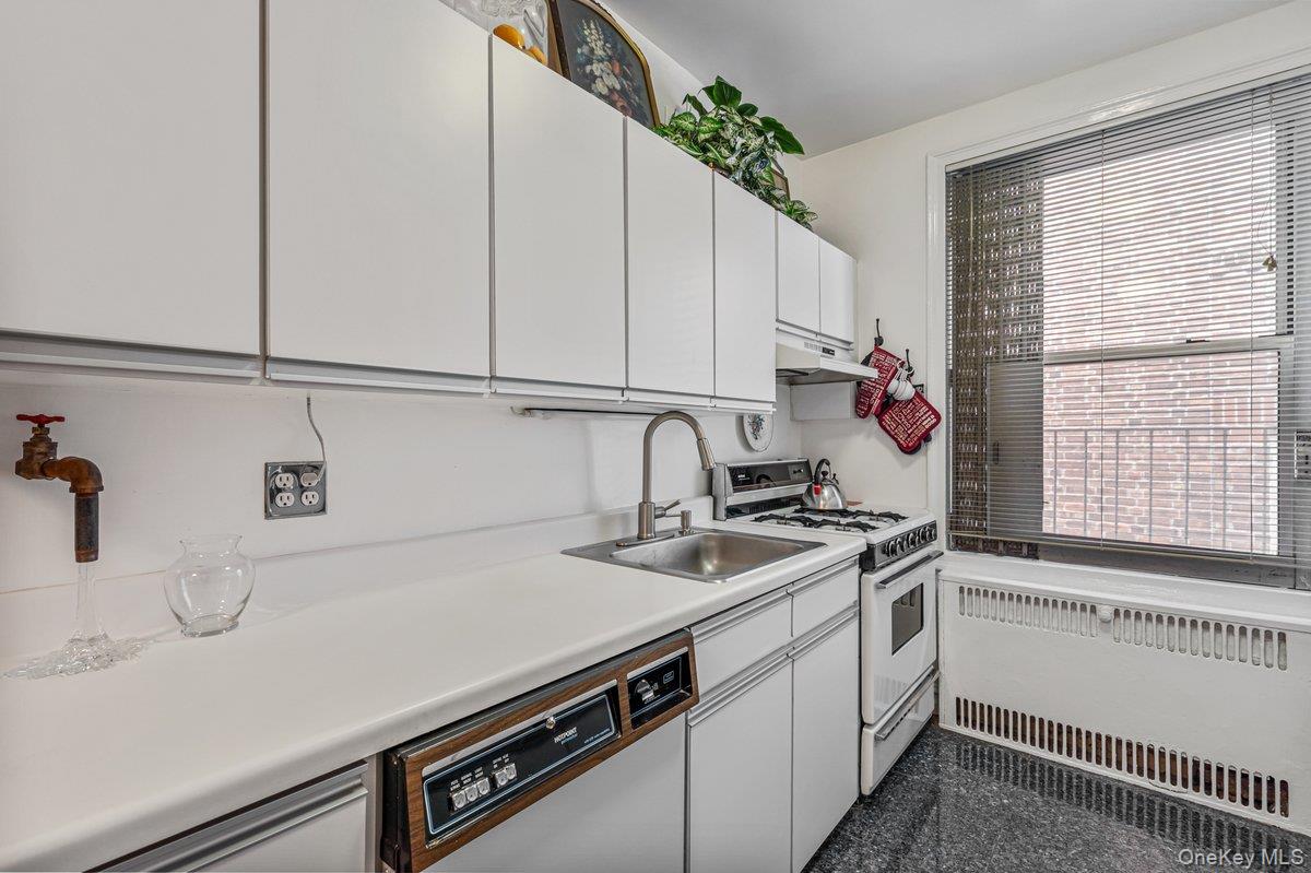 111-15 75th Avenue # 6G, Forest Hills, NY 11375