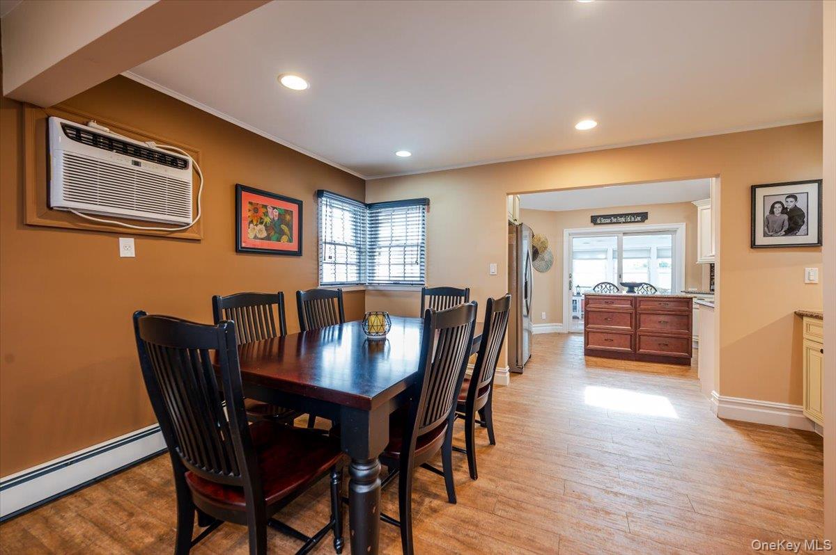 99 W Cortland Avenue, Oceanside, NY 11572