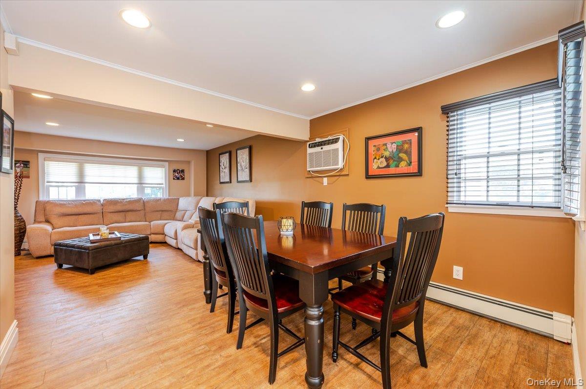 99 W Cortland Avenue, Oceanside, NY 11572