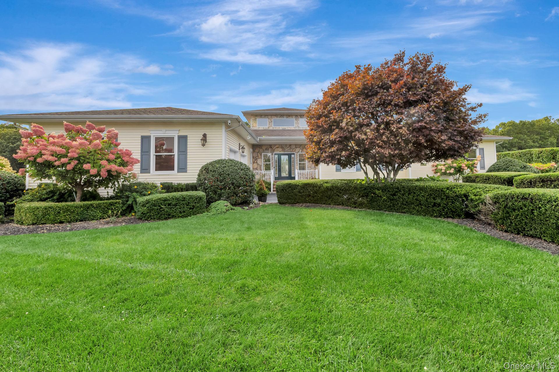 32 Sycamore Drive, East Moriches, NY 11940