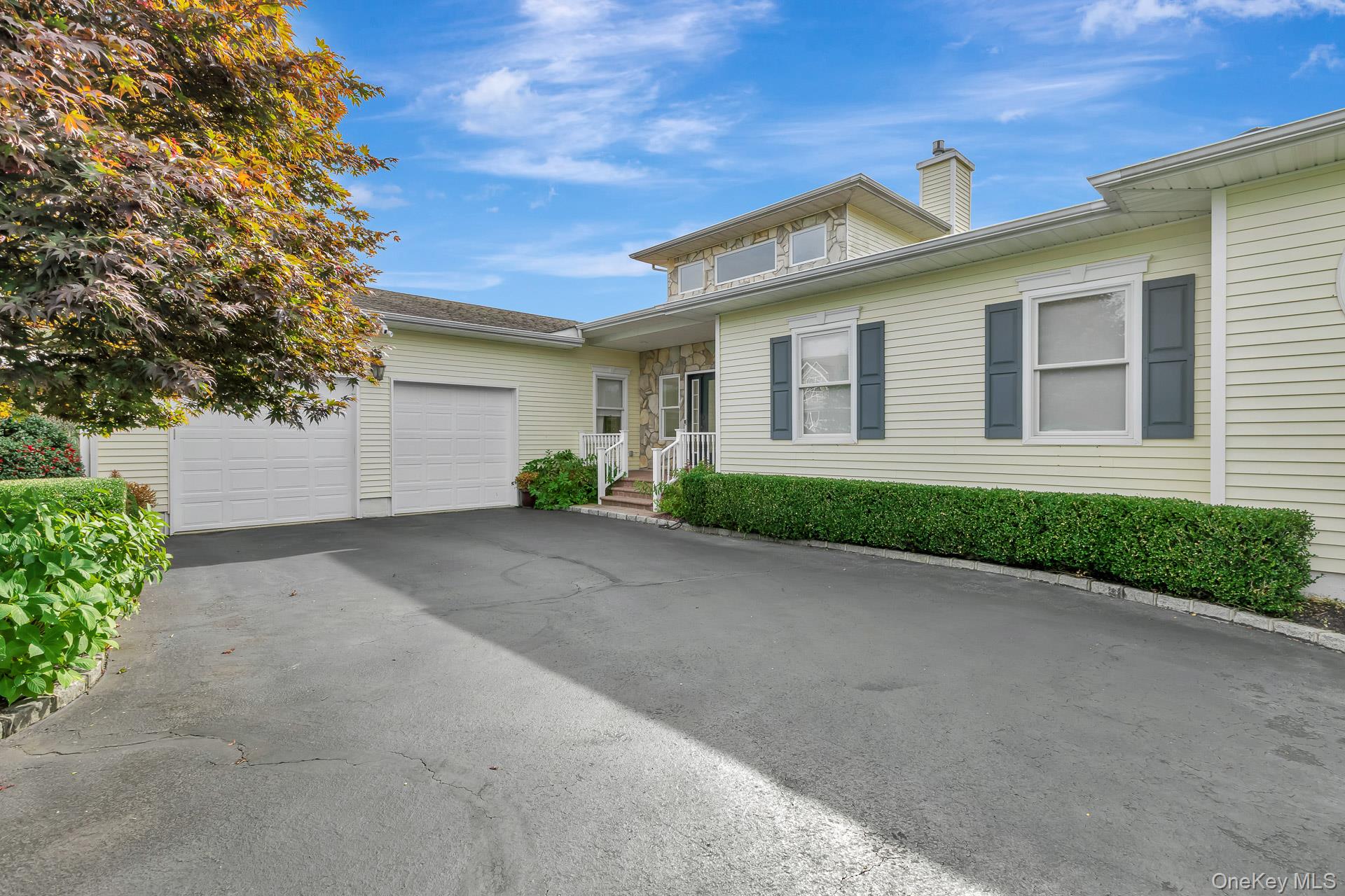 32 Sycamore Drive, East Moriches, NY 11940