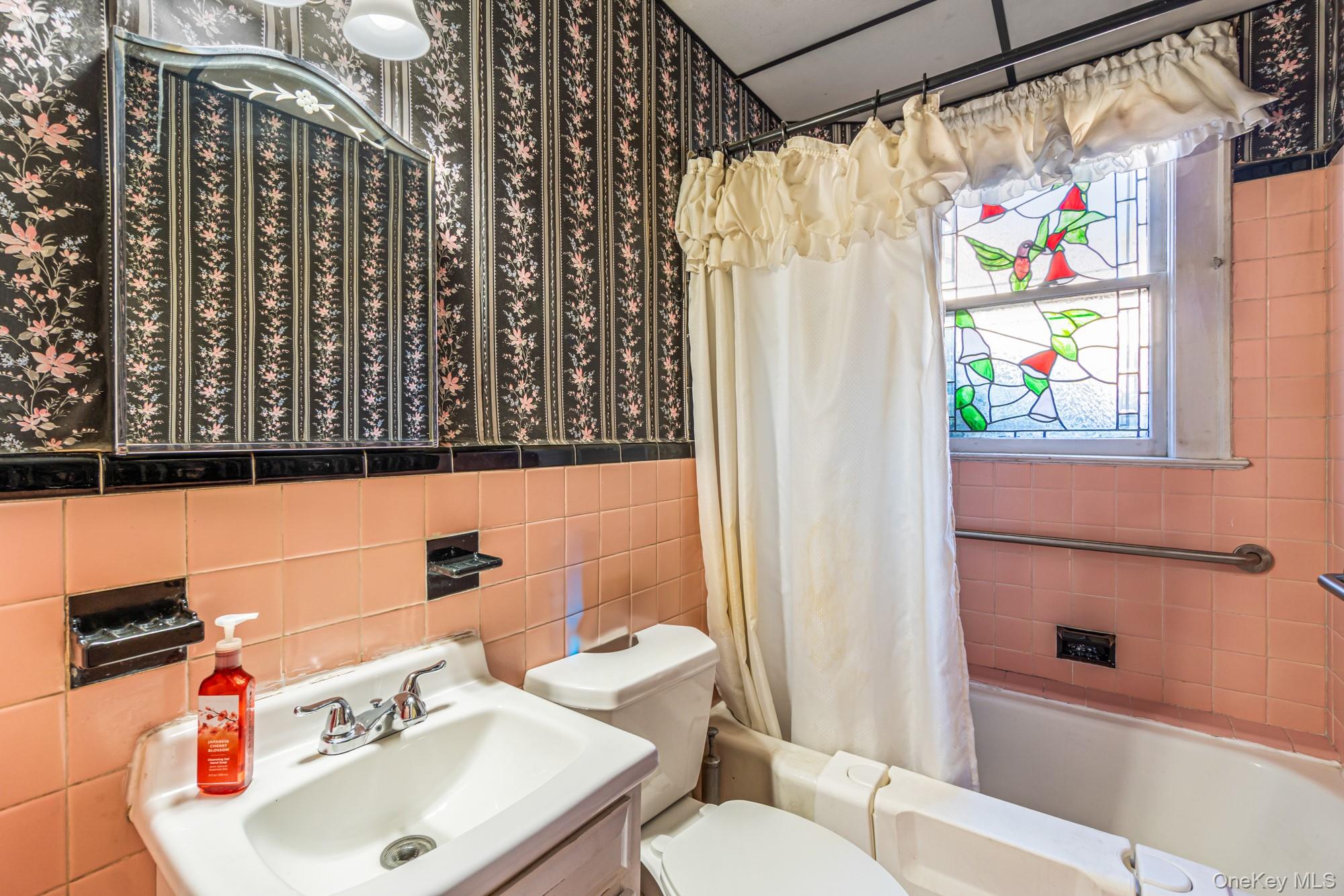 184-51 Hovenden Road, Jamaica Estates, NY 11432