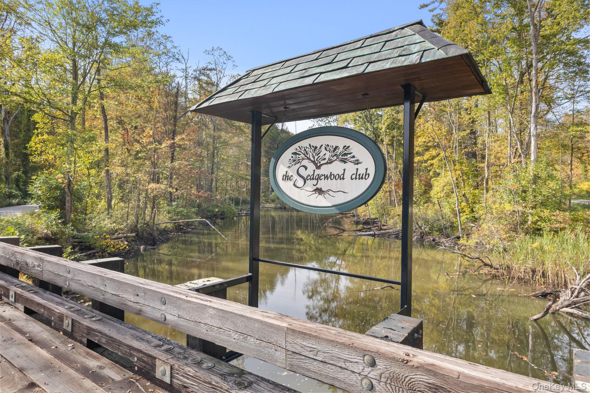 31 Barrett Circle Court, Carmel, NY 10512