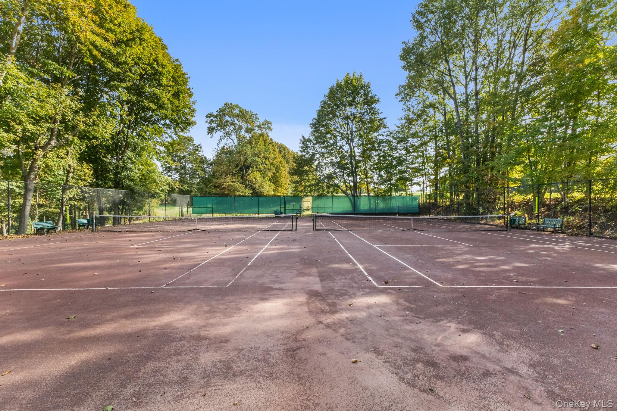 31 Barrett Circle Court, Carmel, NY 10512