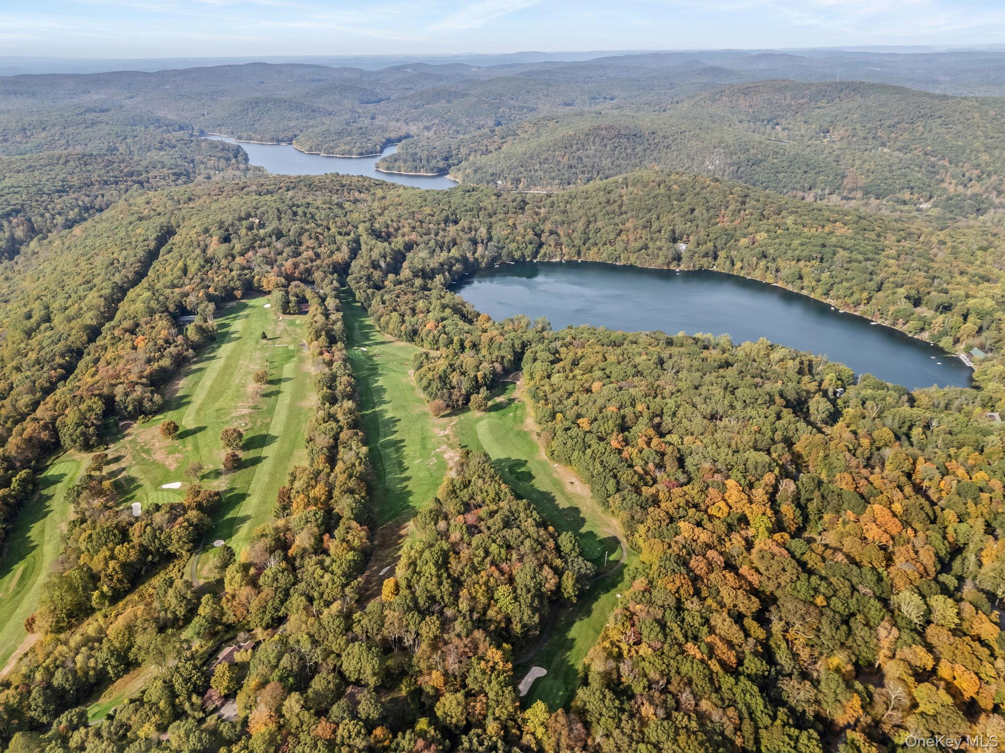 31 Barrett Circle Court, Carmel, NY 10512