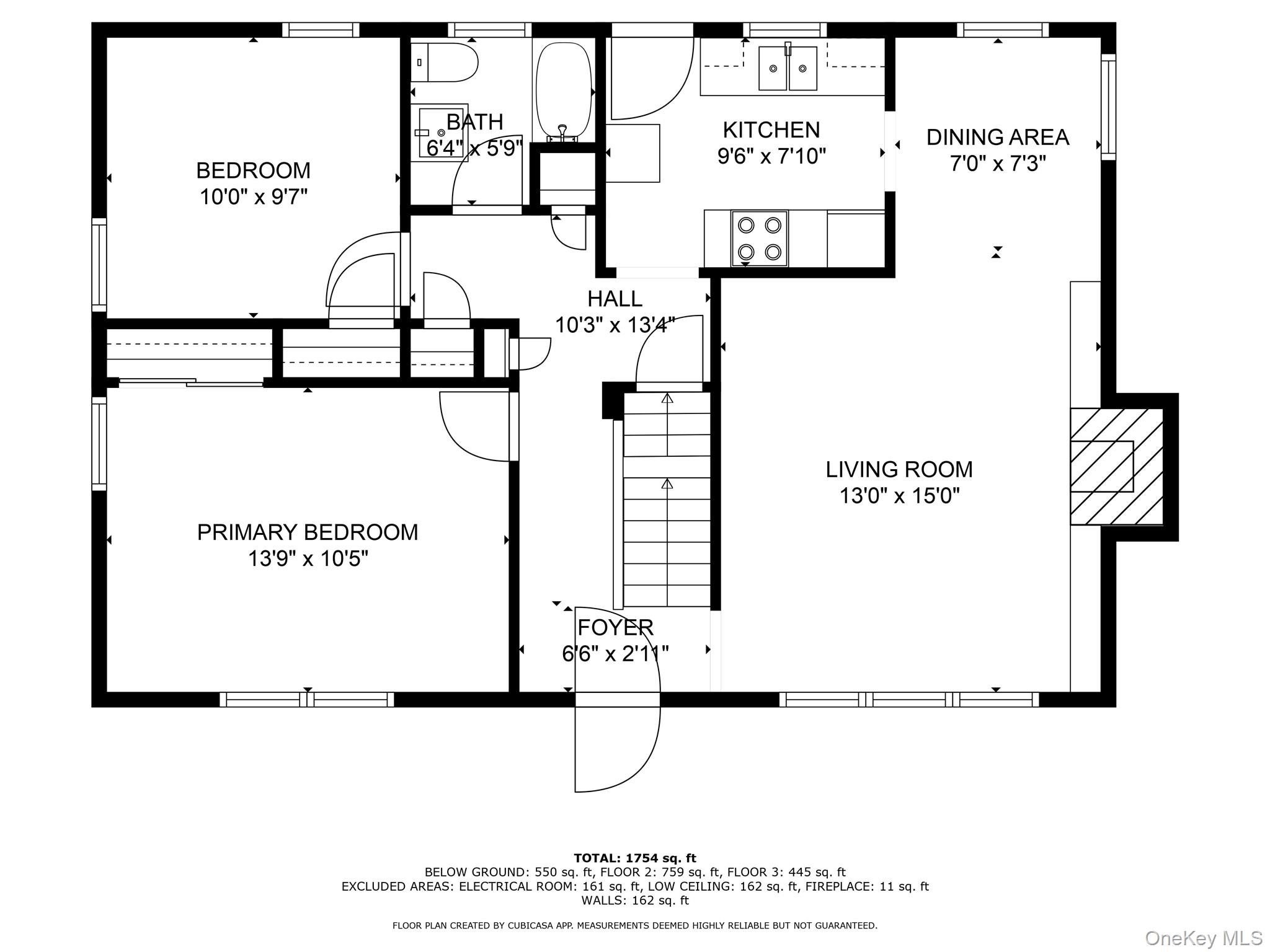 28 Redwood Road, New Hyde Park, NY 11040