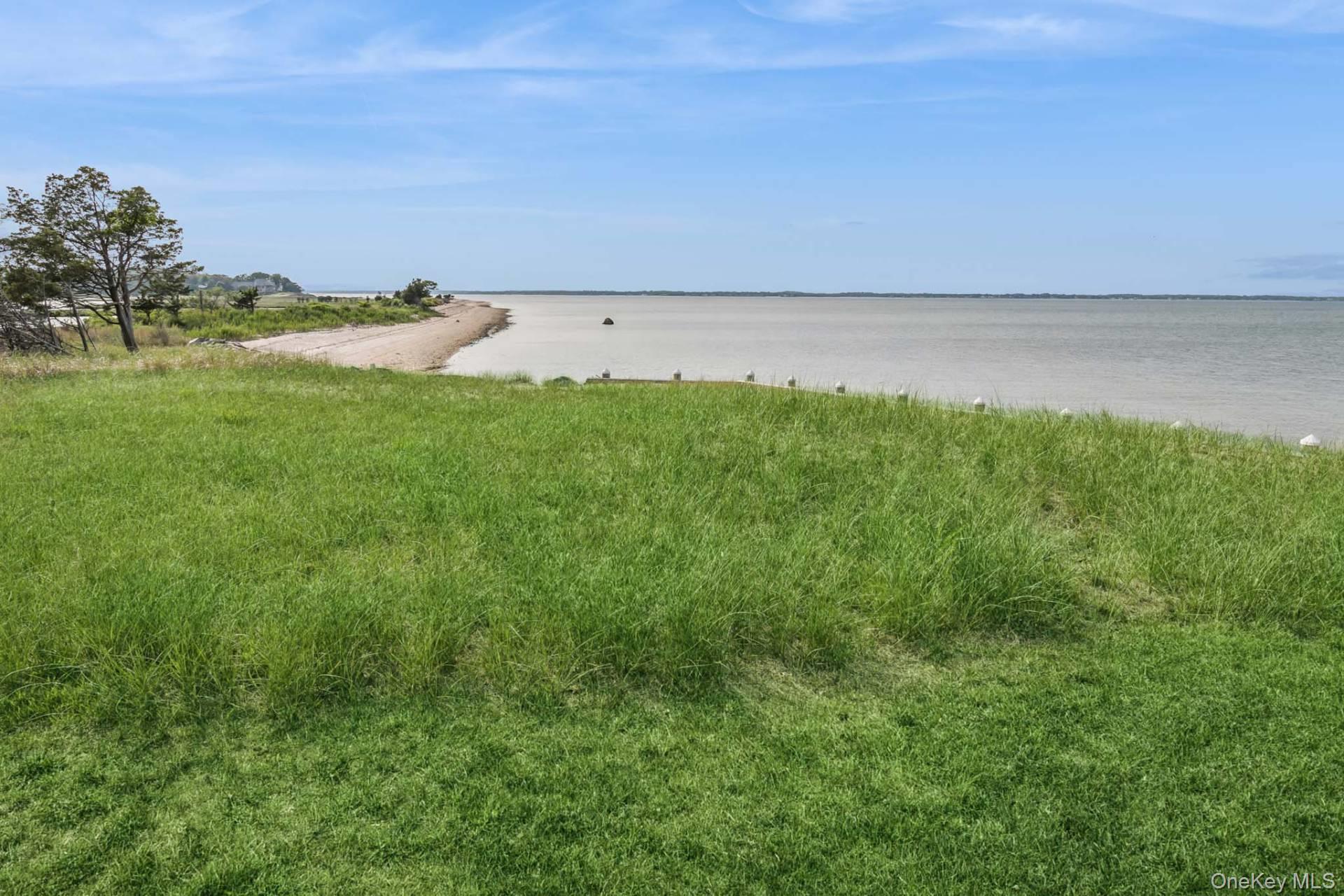 138 Red Creek Road, Hampton Bays, NY 11946