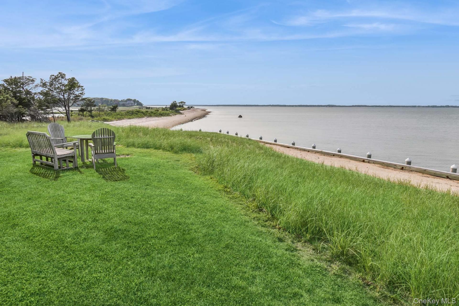 138 Red Creek Road, Hampton Bays, NY 11946