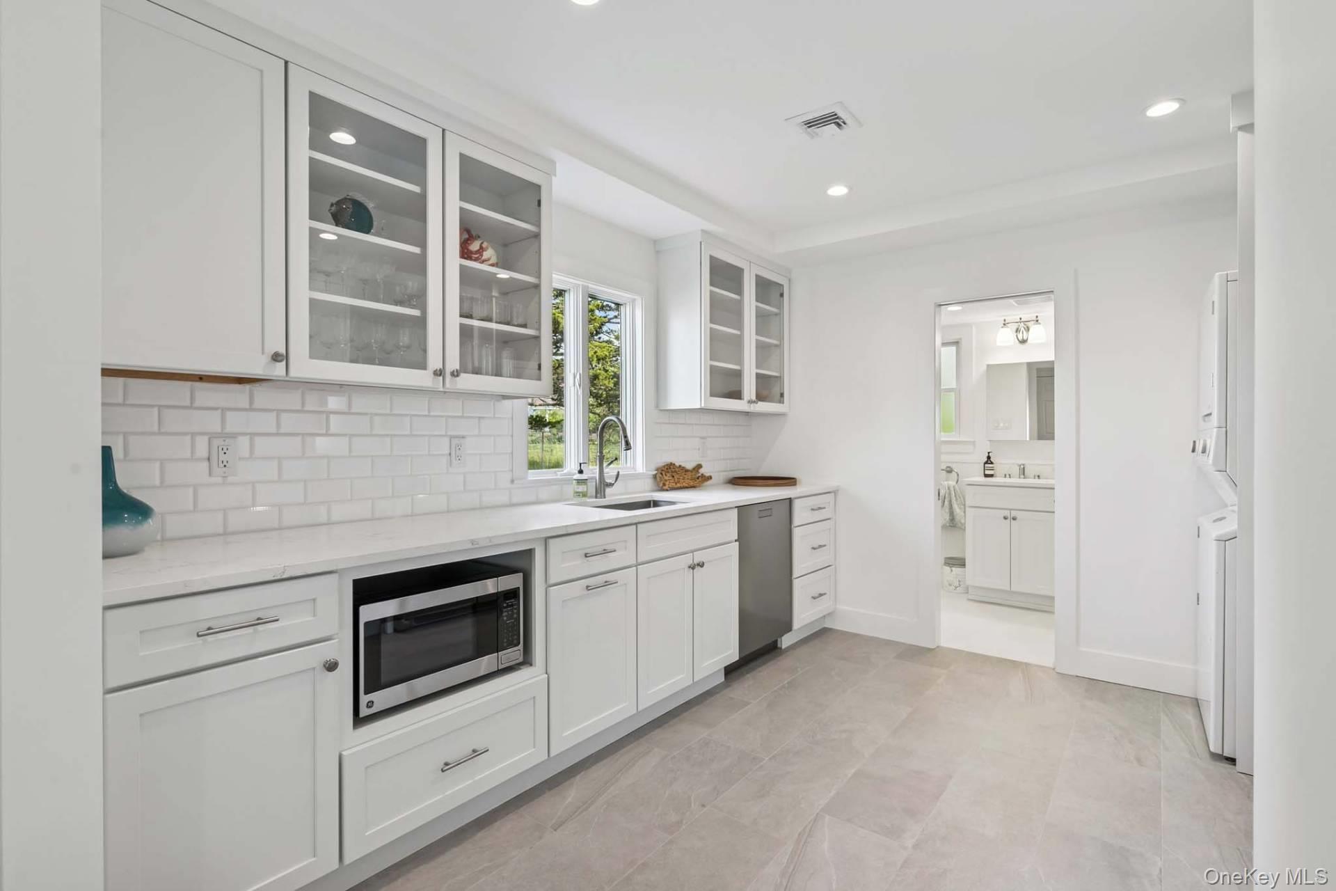 138 Red Creek Road, Hampton Bays, NY 11946