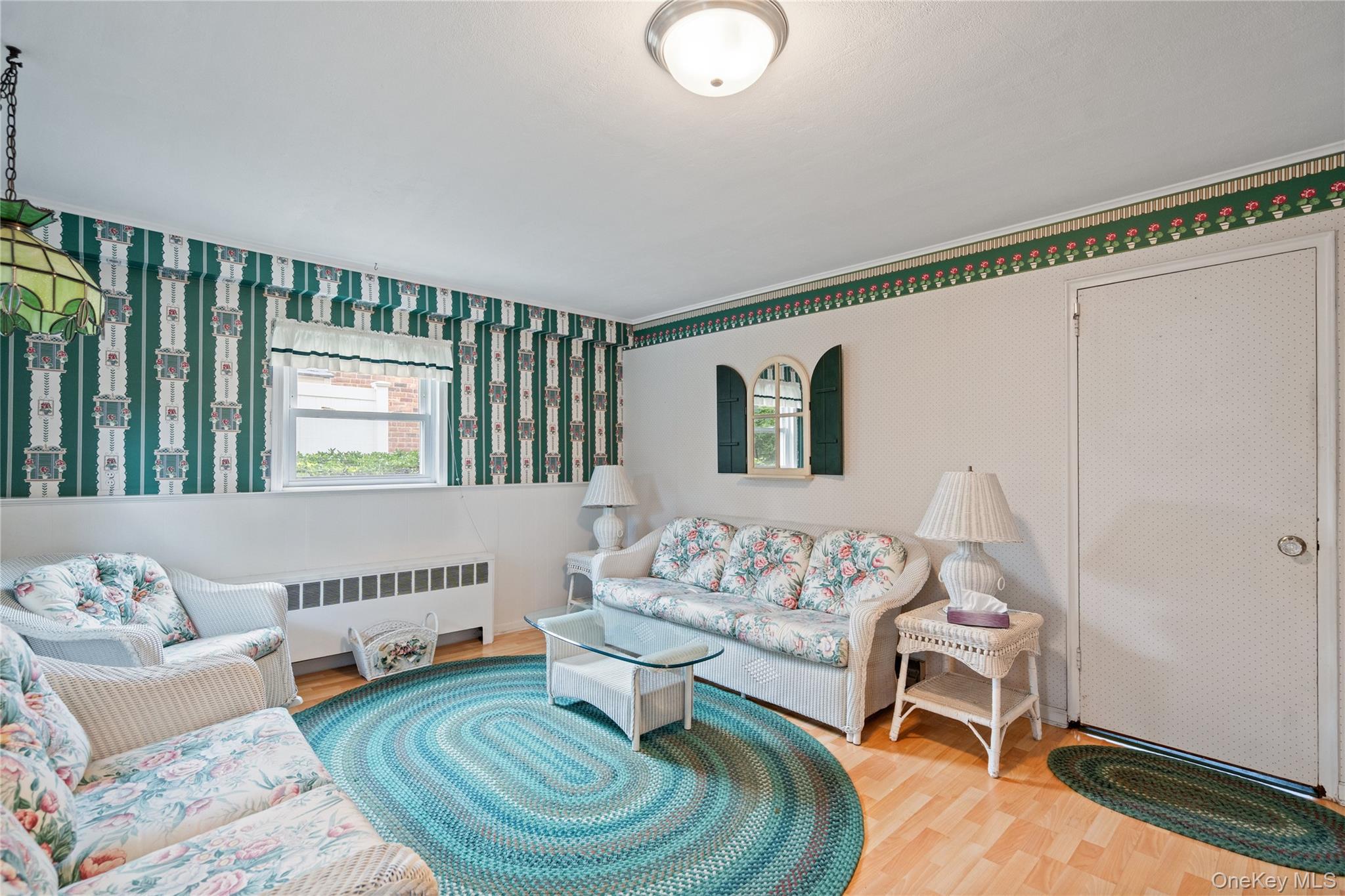 18 Kirkwood Drive, Glen Cove, NY 11542