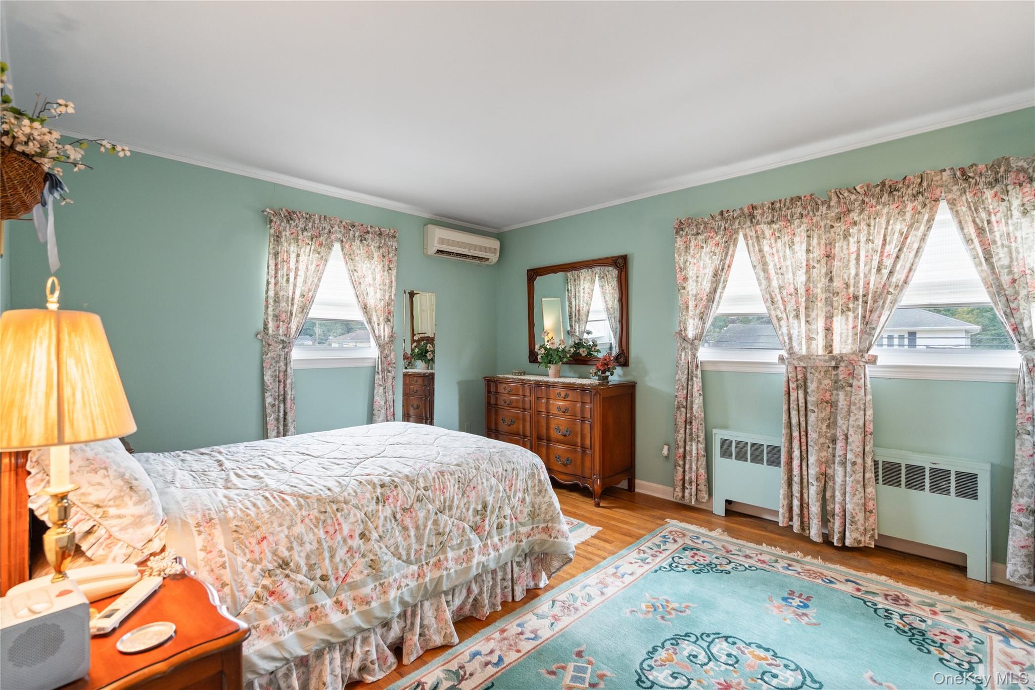 18 Kirkwood Drive, Glen Cove, NY 11542