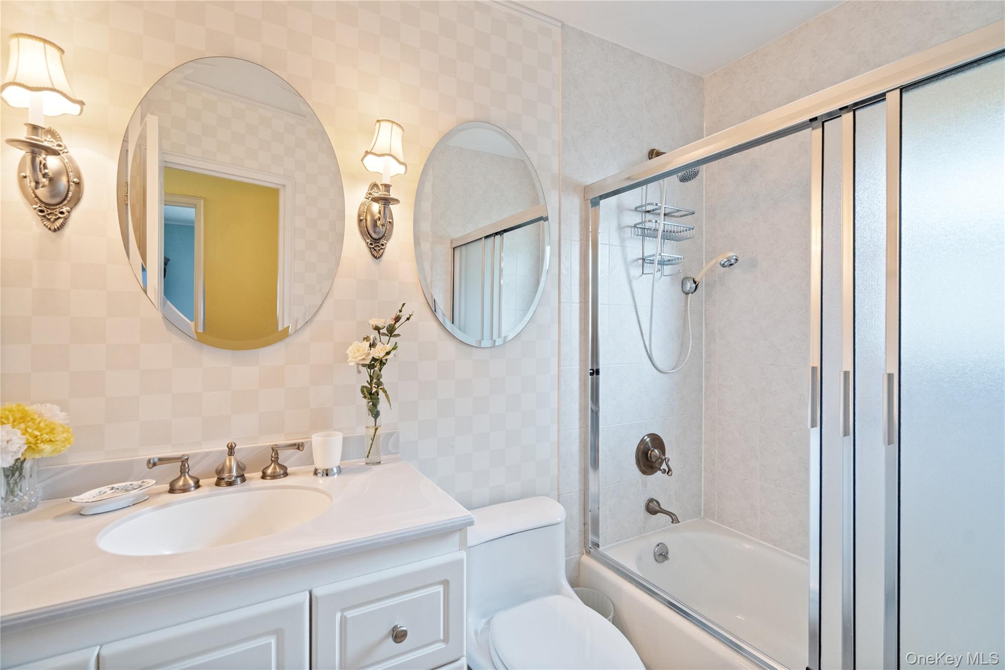 18 Kirkwood Drive, Glen Cove, NY 11542